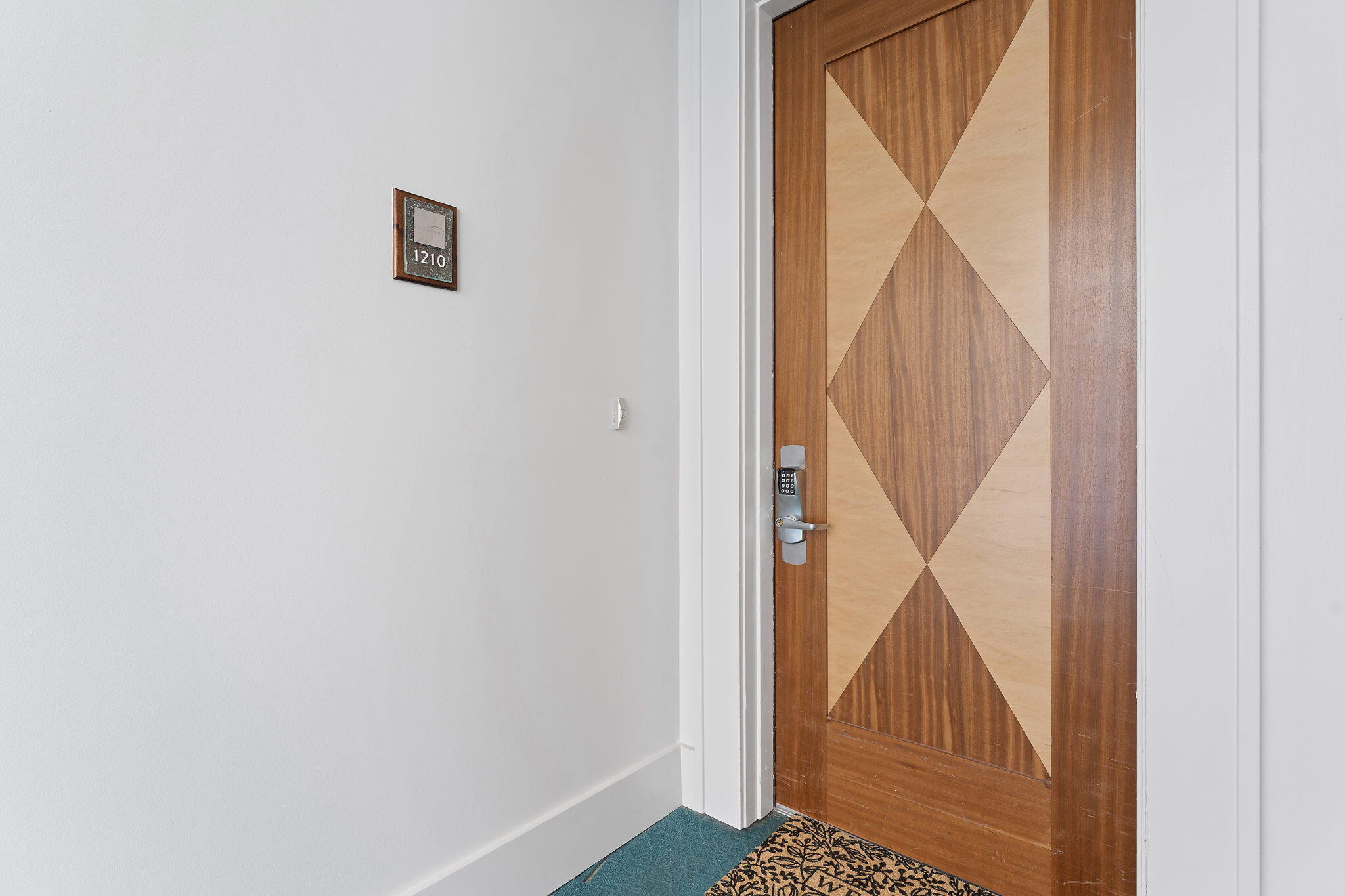 Bella Luna Condos - Residential