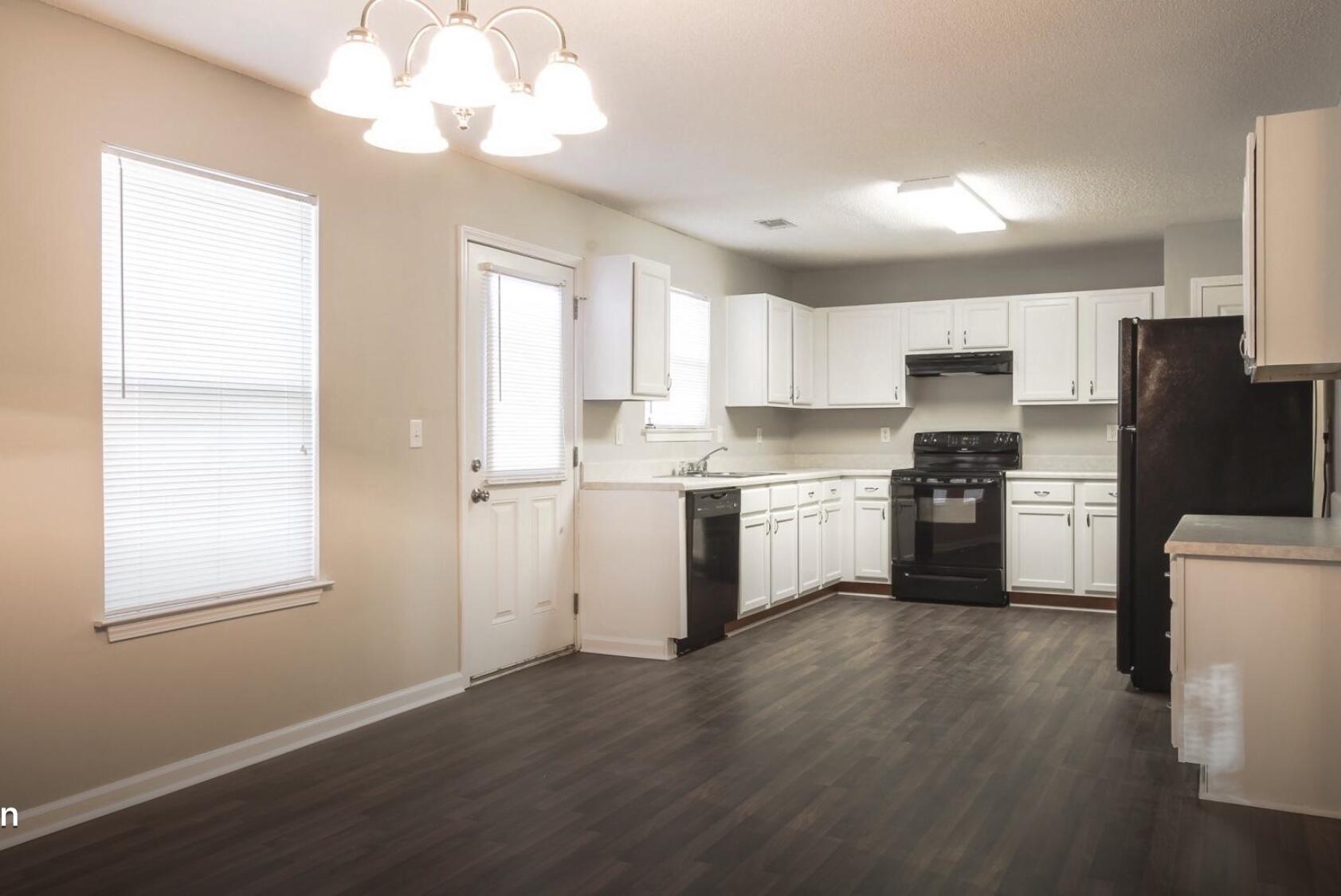 STILLWELL ESTATES - Residential Lease