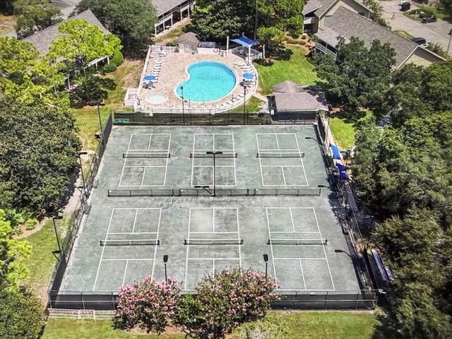 SEASCAPE CONDO FAIRWAYS AT - Residential