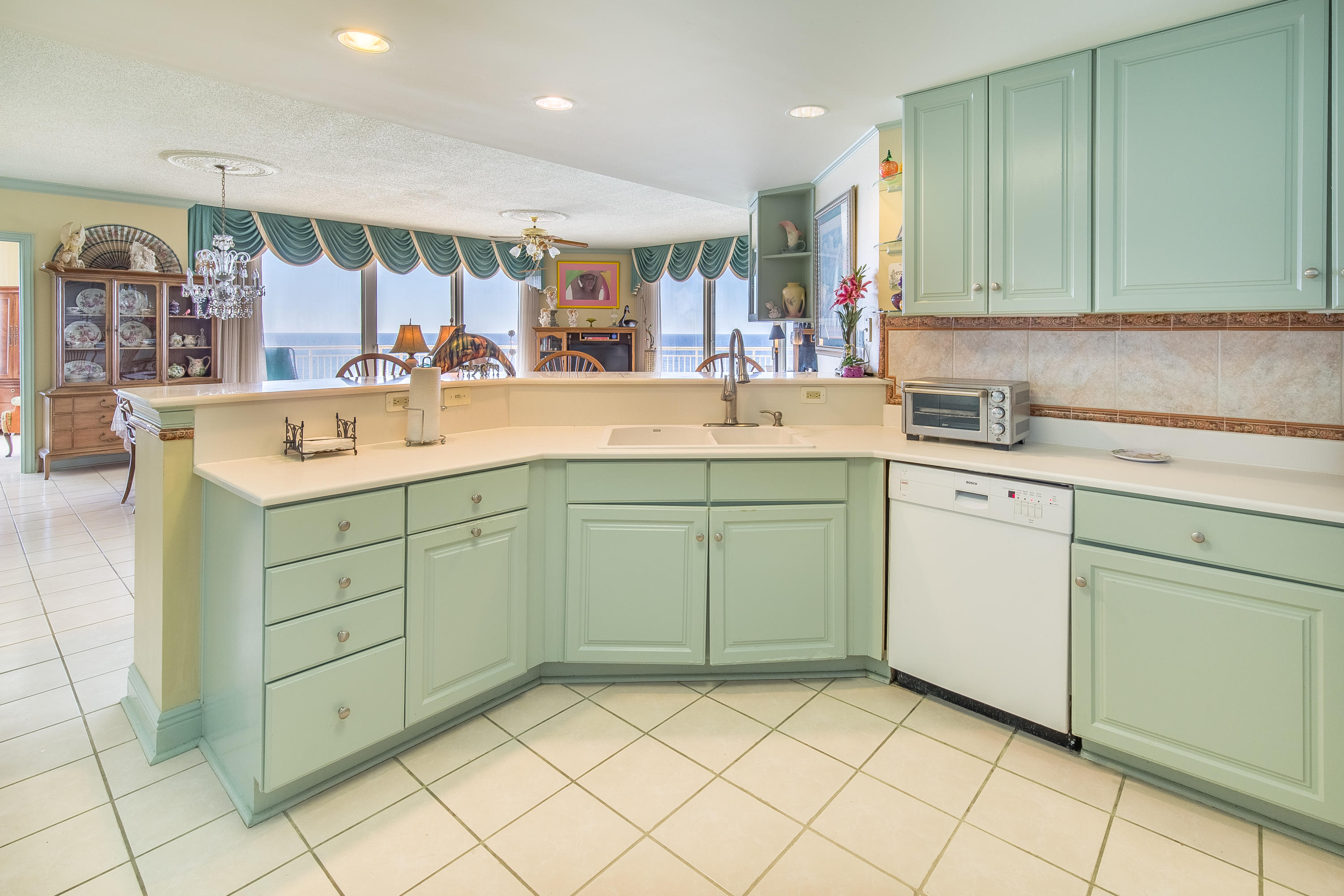 BELLE MER CONDOMINIUM - Residential