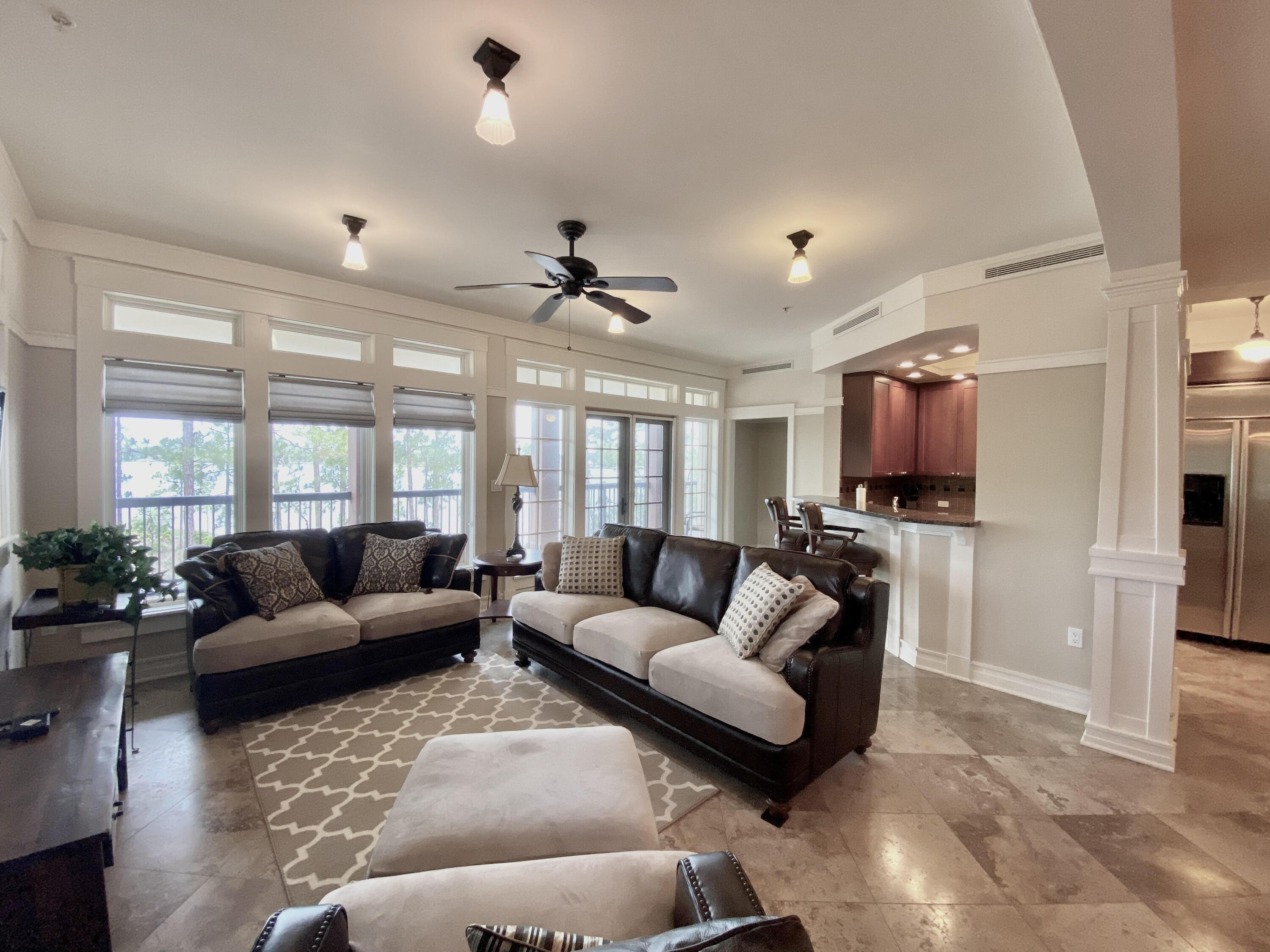 LAKESIDE LODGE AT PROSPECT POINT - Residential
