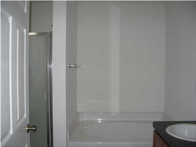 NAVARRE S/D 2ND ADDN - Residential Lease