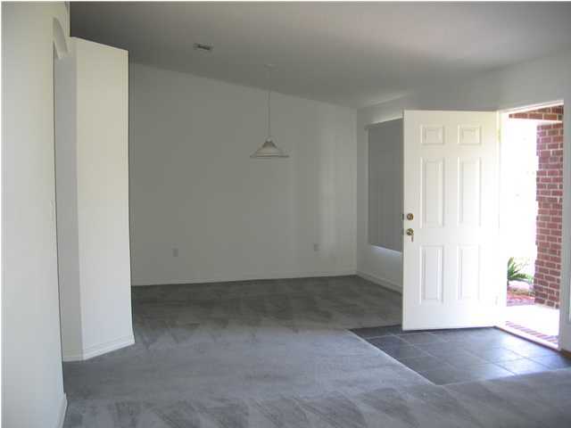 NAVARRE S/D 2ND ADDN - Residential Lease