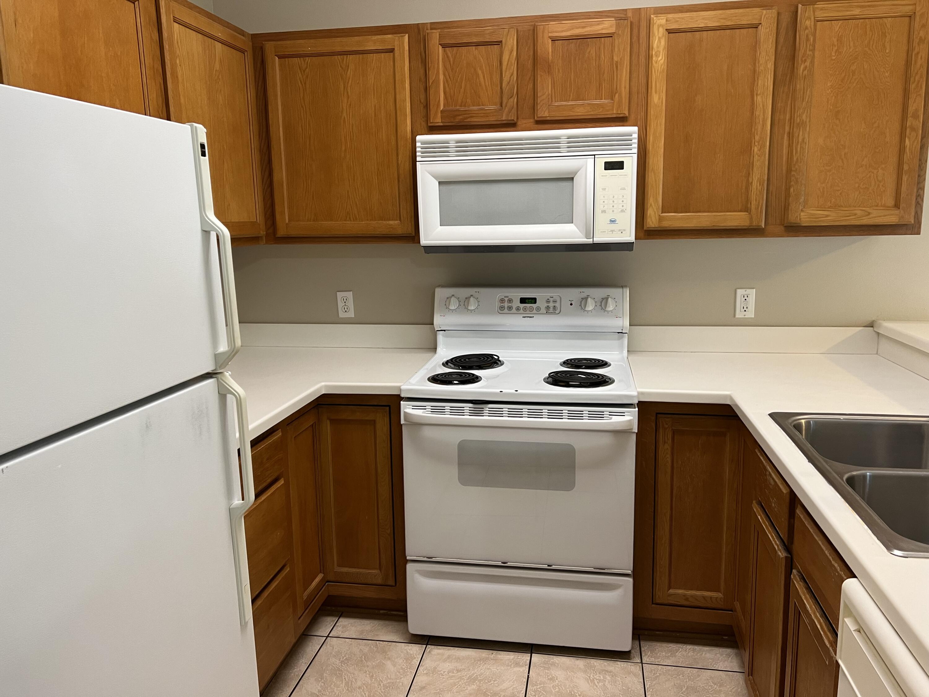 STONEGATE - Residential Lease