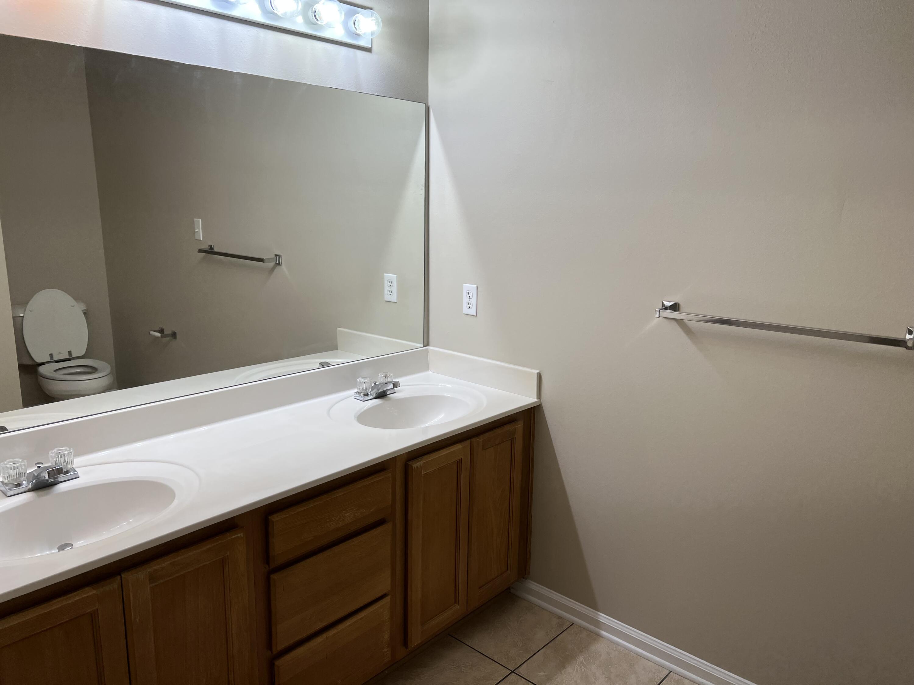 STONEGATE - Residential Lease