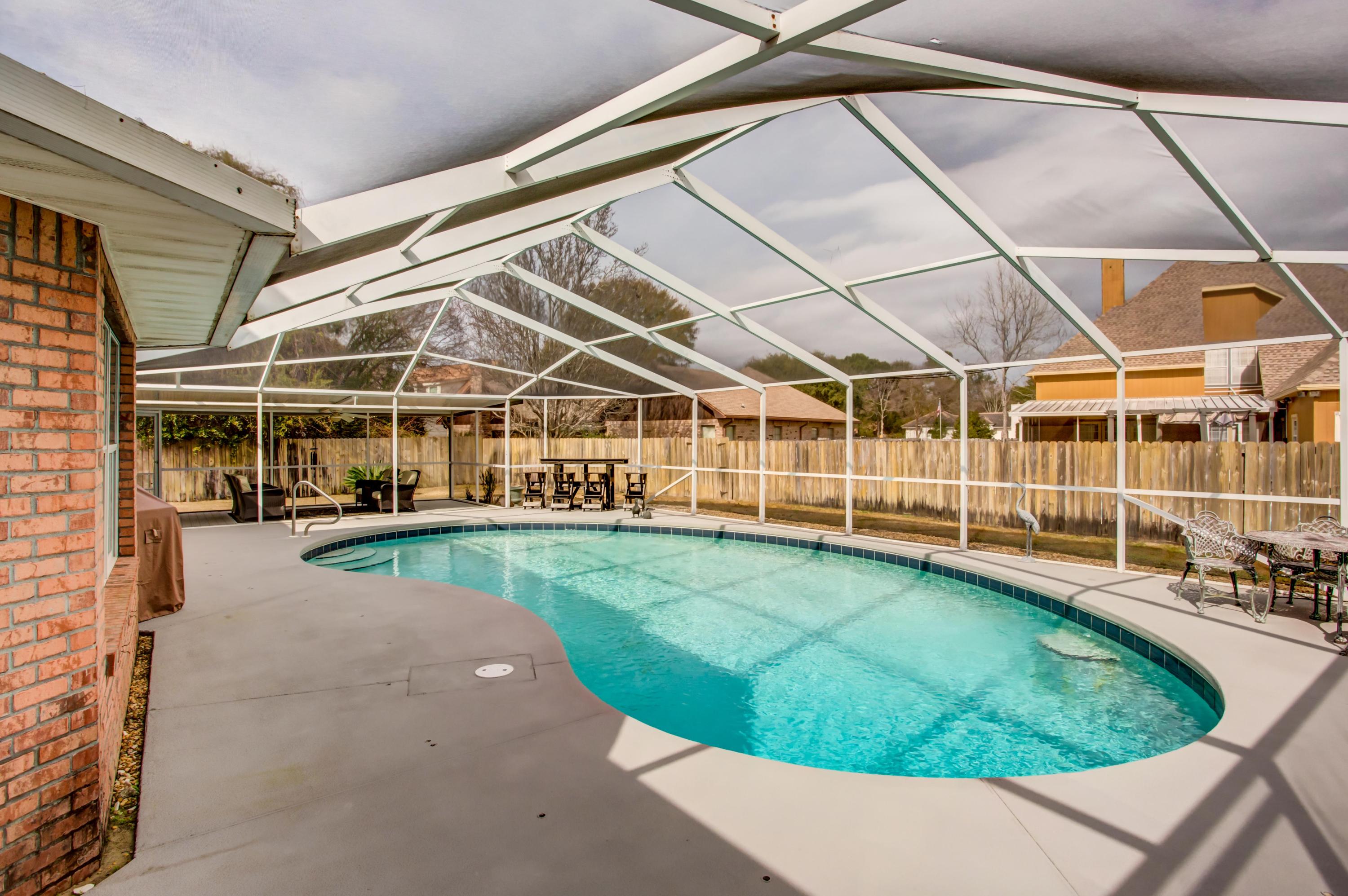 RAINTREE ESTATES - Residential