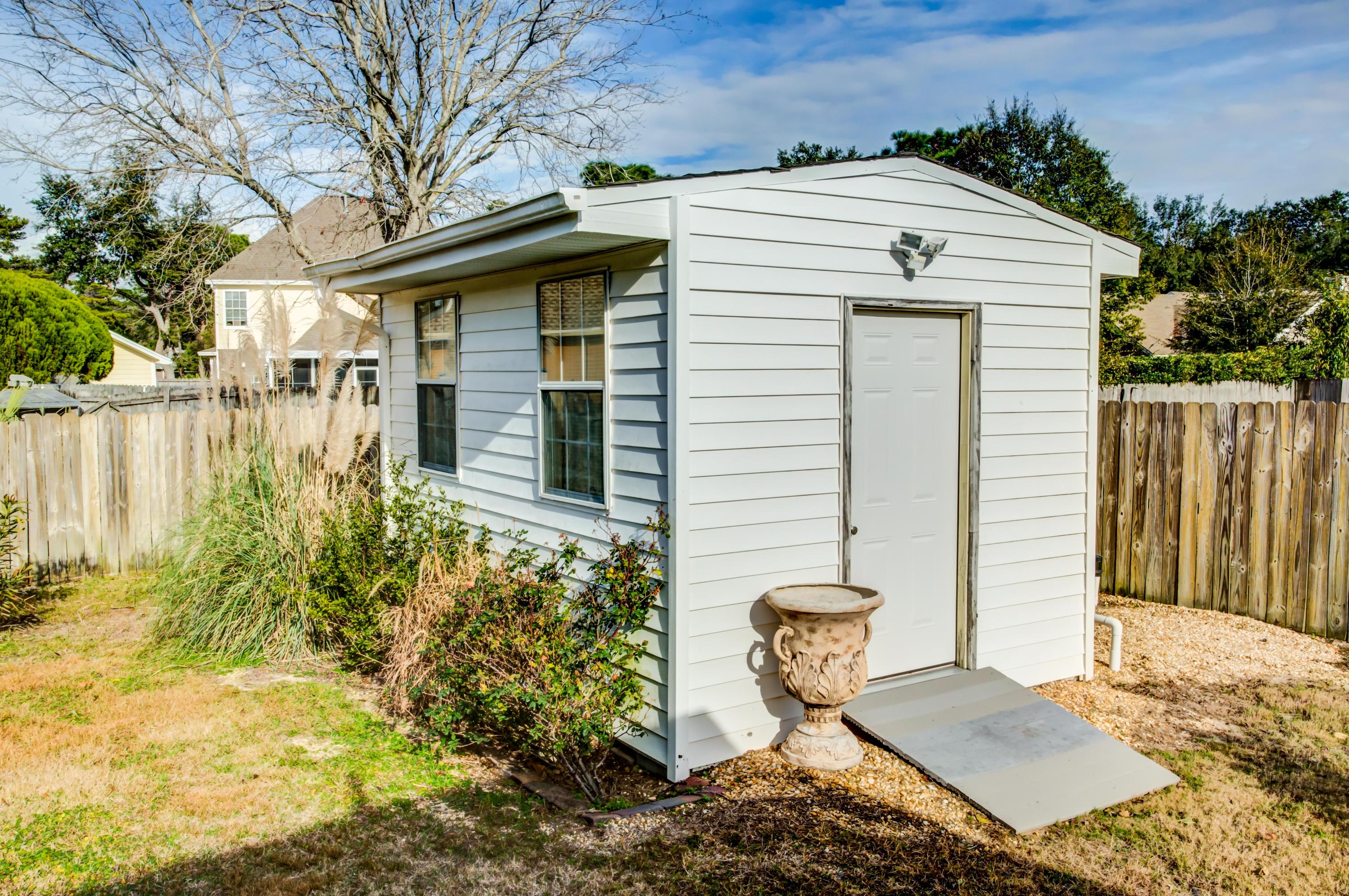 RAINTREE ESTATES - Residential