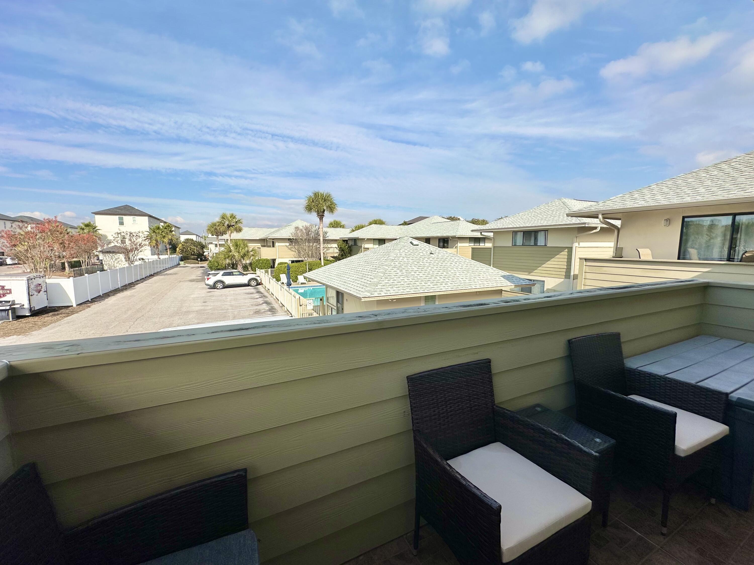 CROSS CREEK CLUB CONDO - Residential