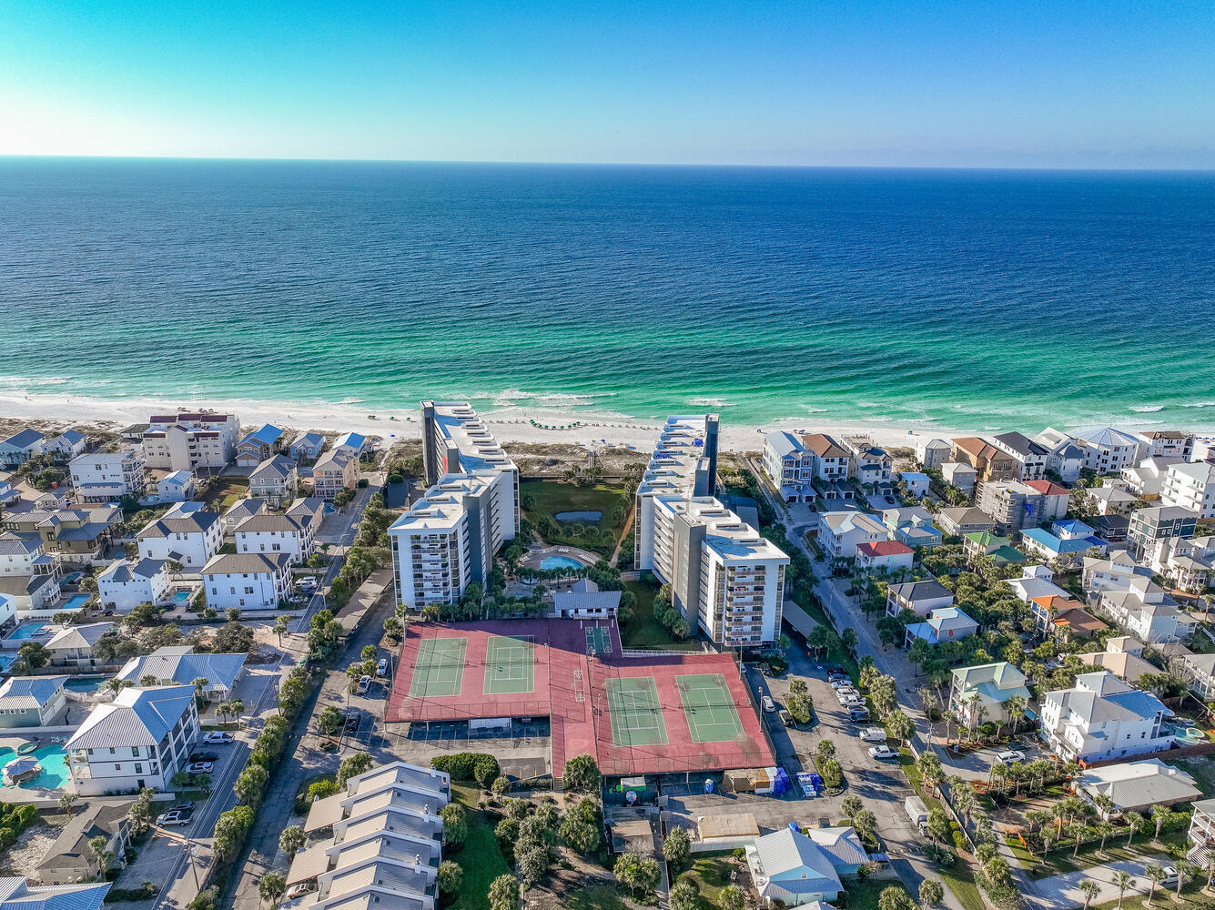MAINSAIL CONDO PH 3 - Residential
