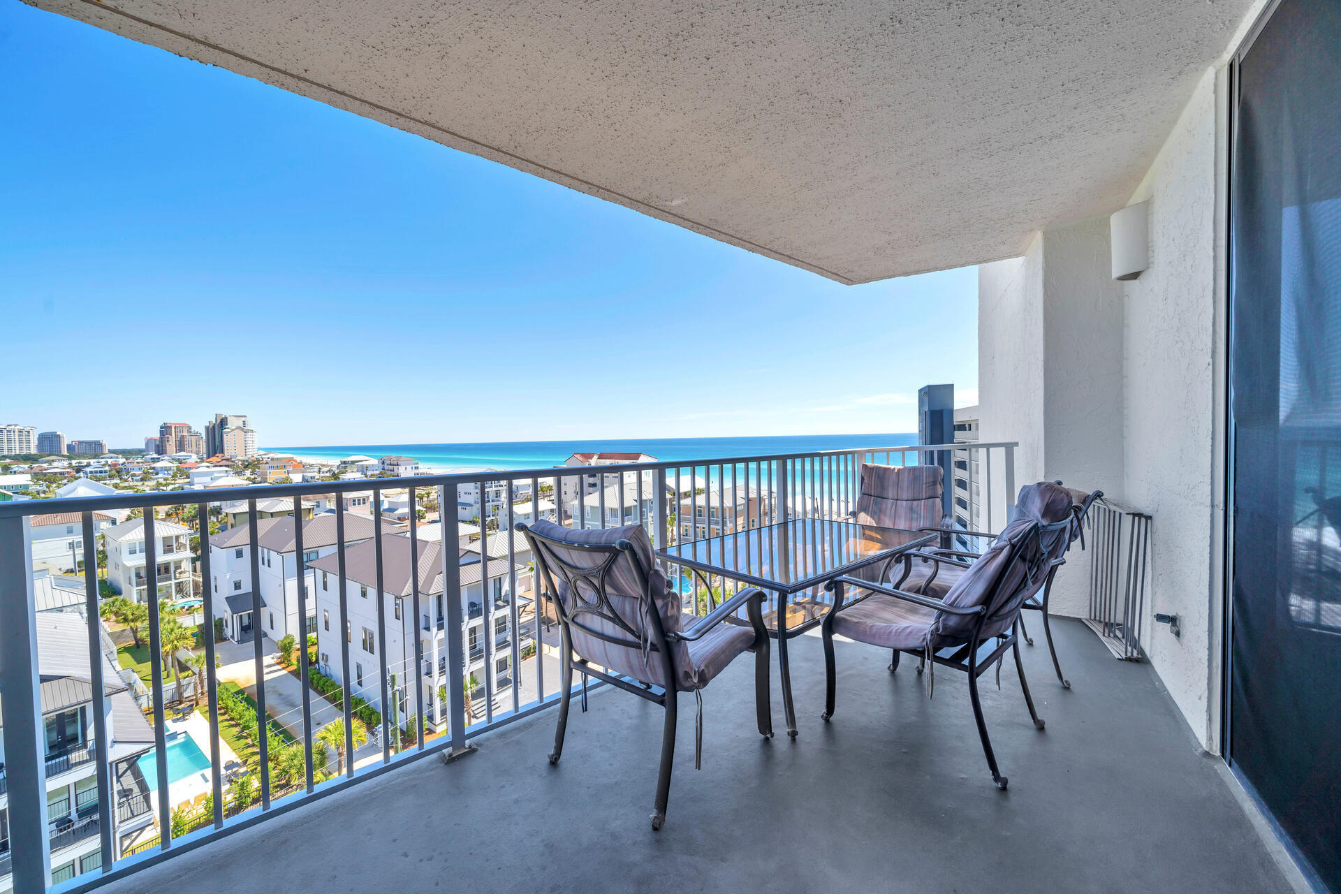 MAINSAIL CONDO PH 3 - Residential