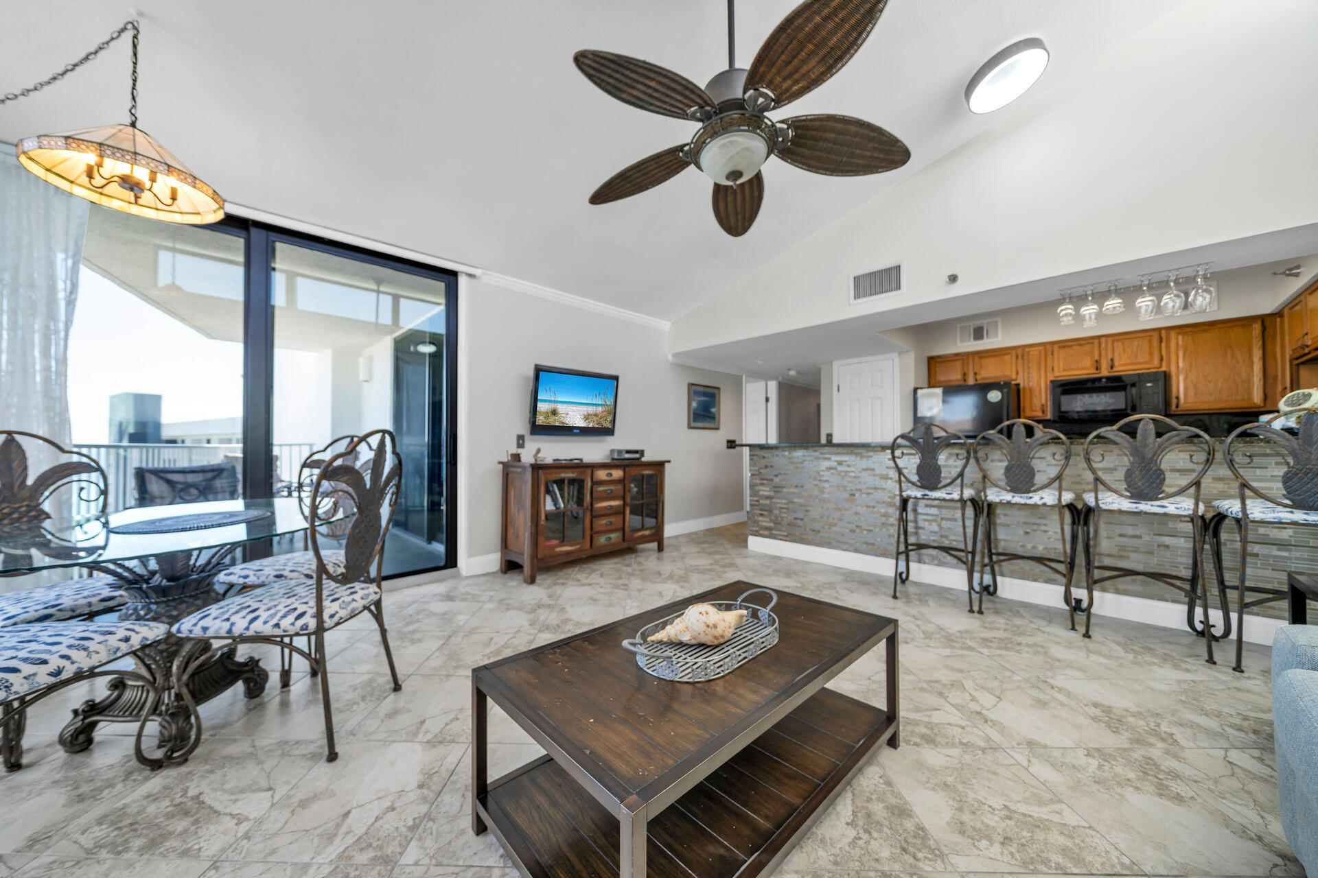 MAINSAIL CONDO PH 3 - Residential