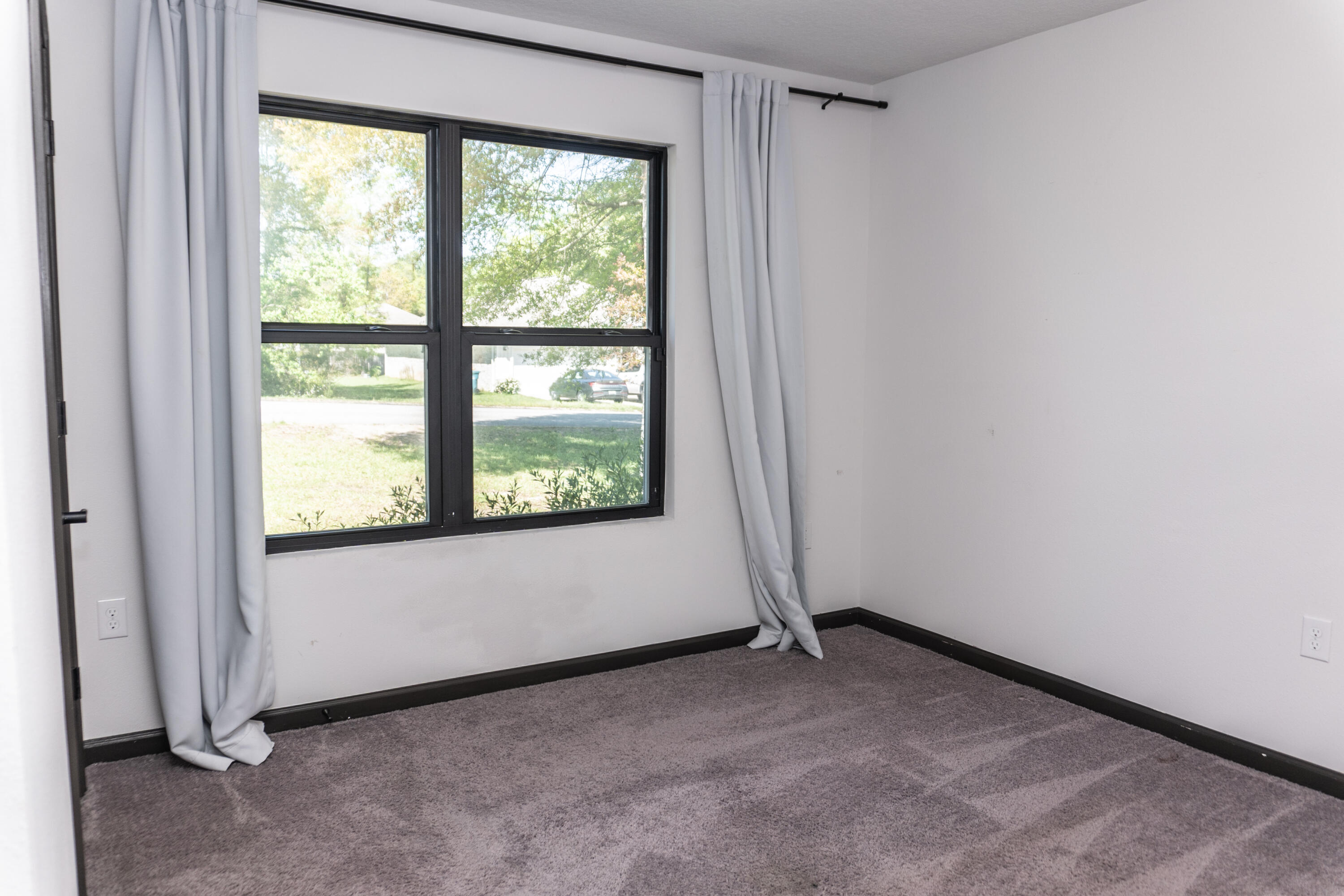 ASHTIN ESTATES - Residential Lease