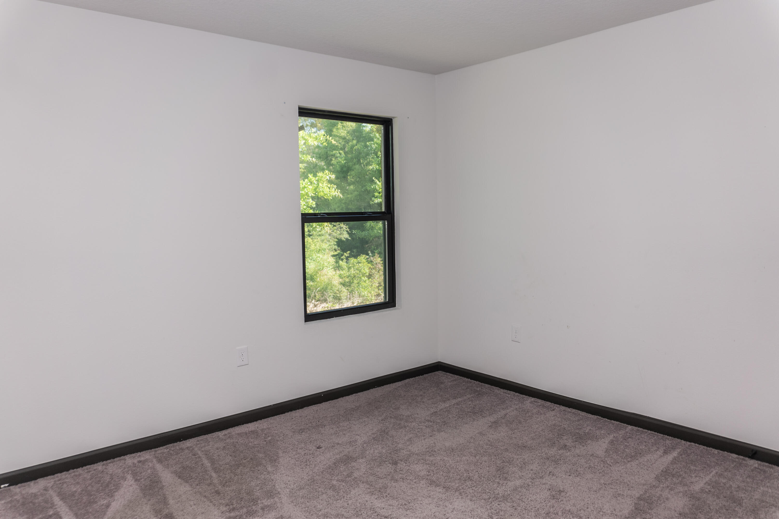ASHTIN ESTATES - Residential Lease