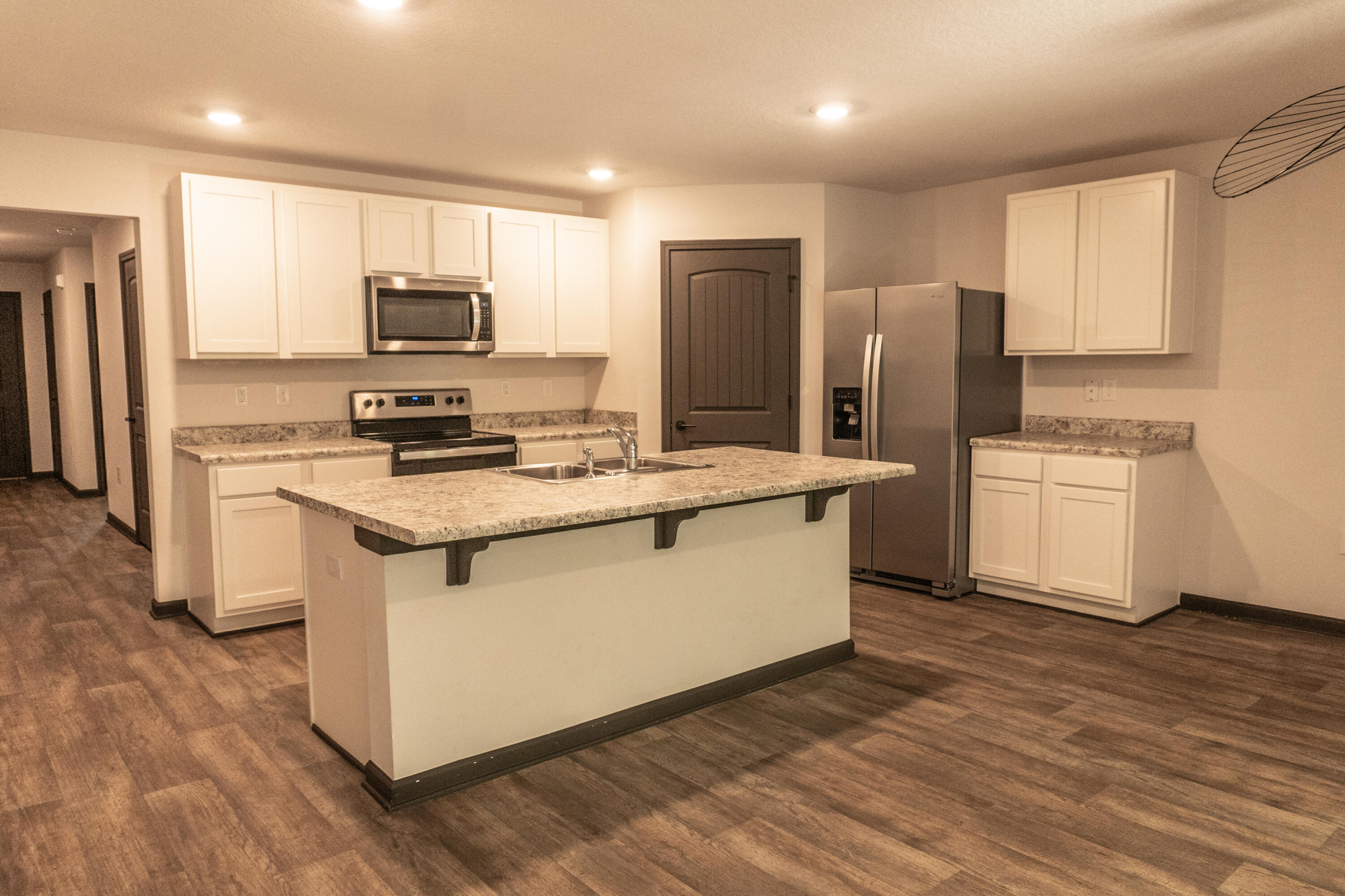 ASHTIN ESTATES - Residential Lease