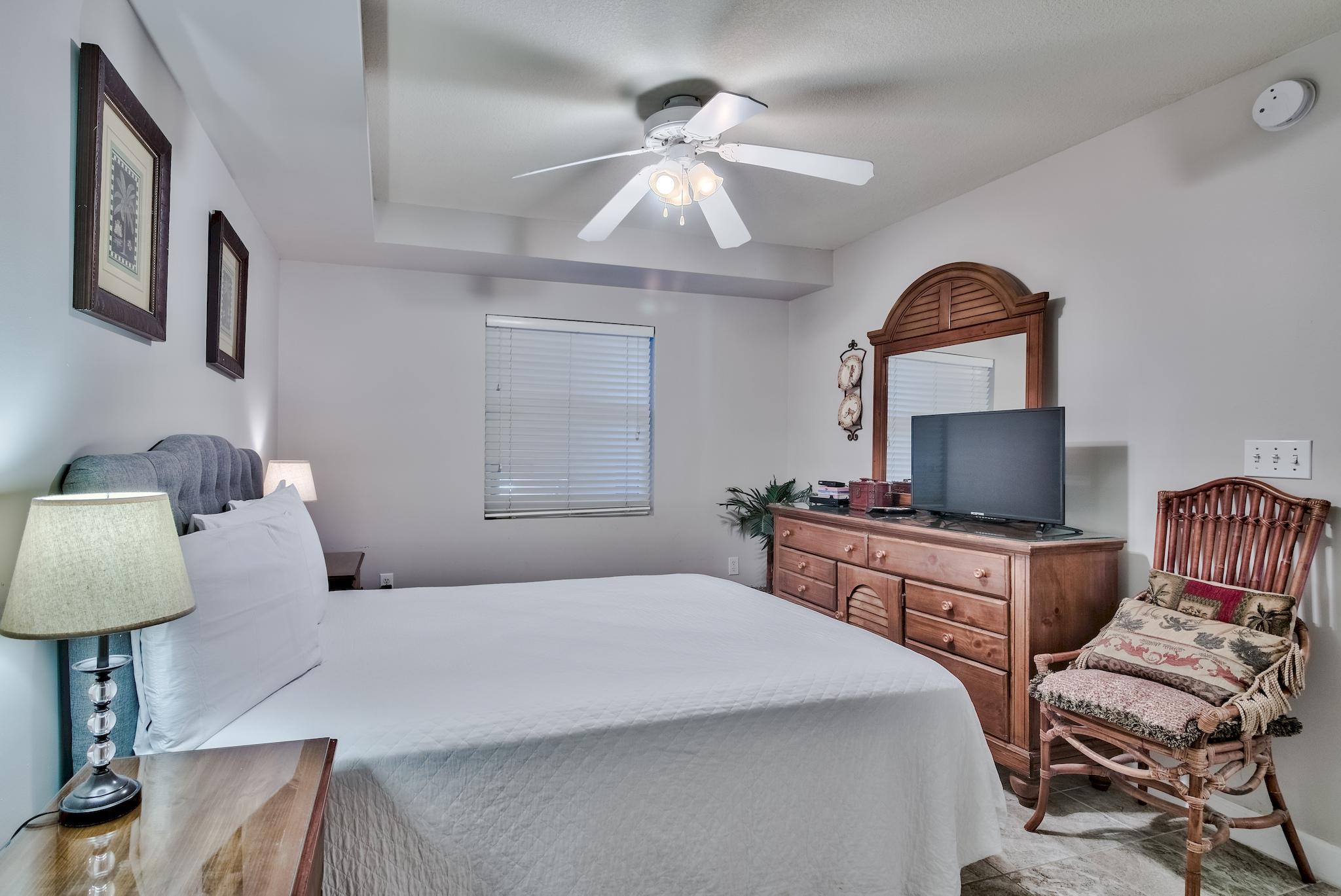 PELICAN ISLE - Residential