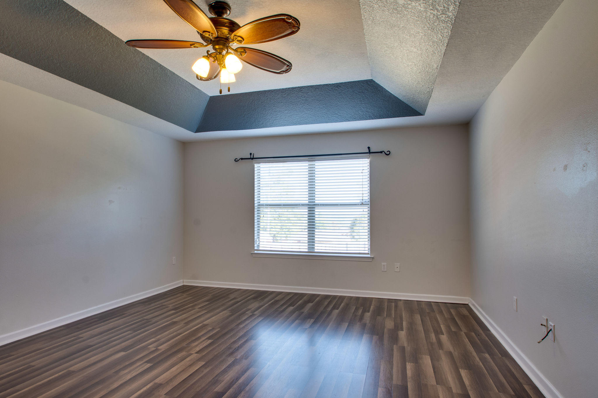 SILVER SPRINGS EST - Residential