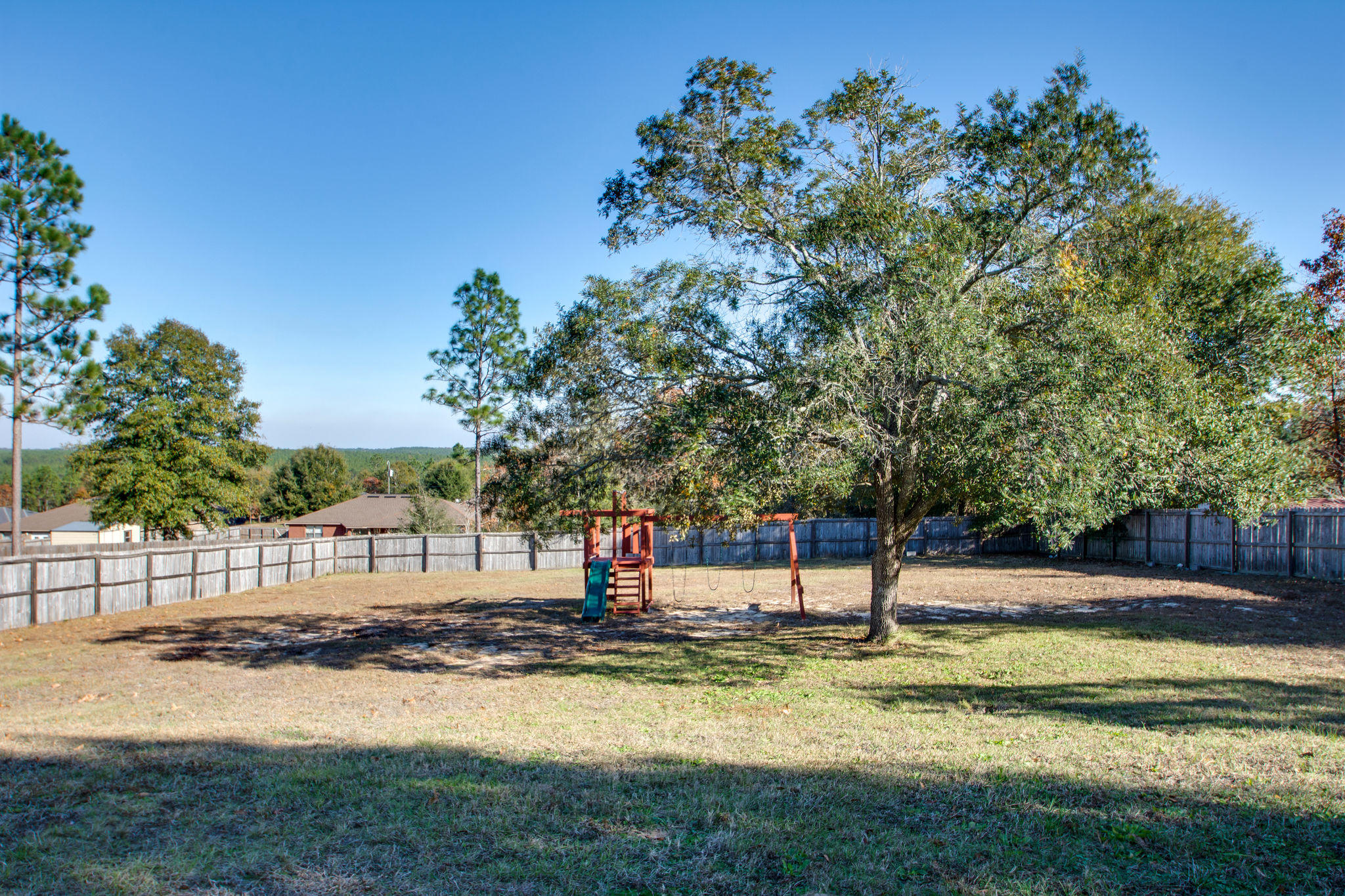 SILVER SPRINGS EST - Residential