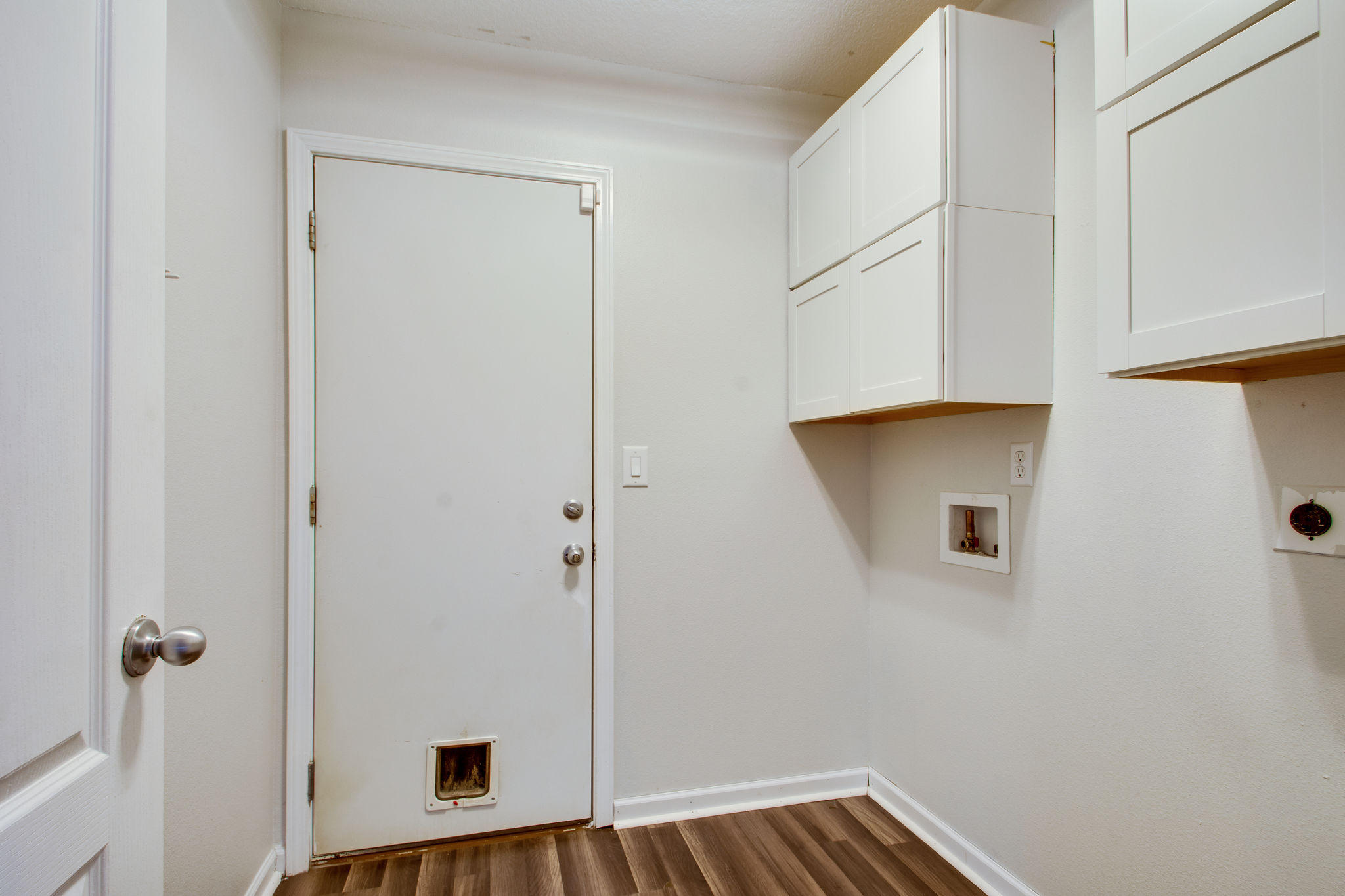 SILVER SPRINGS EST - Residential