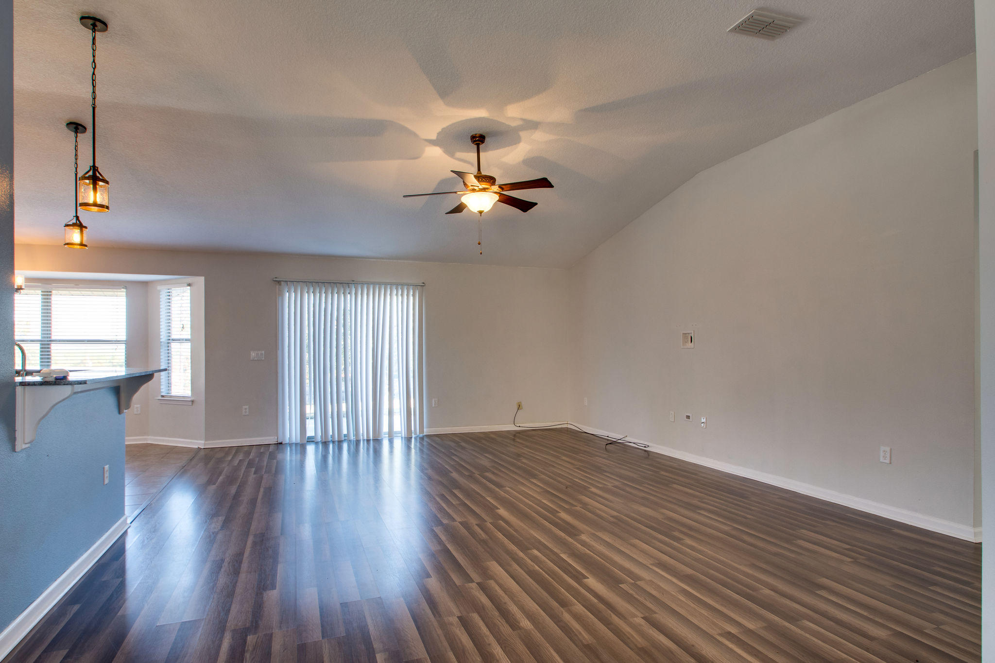 SILVER SPRINGS EST - Residential