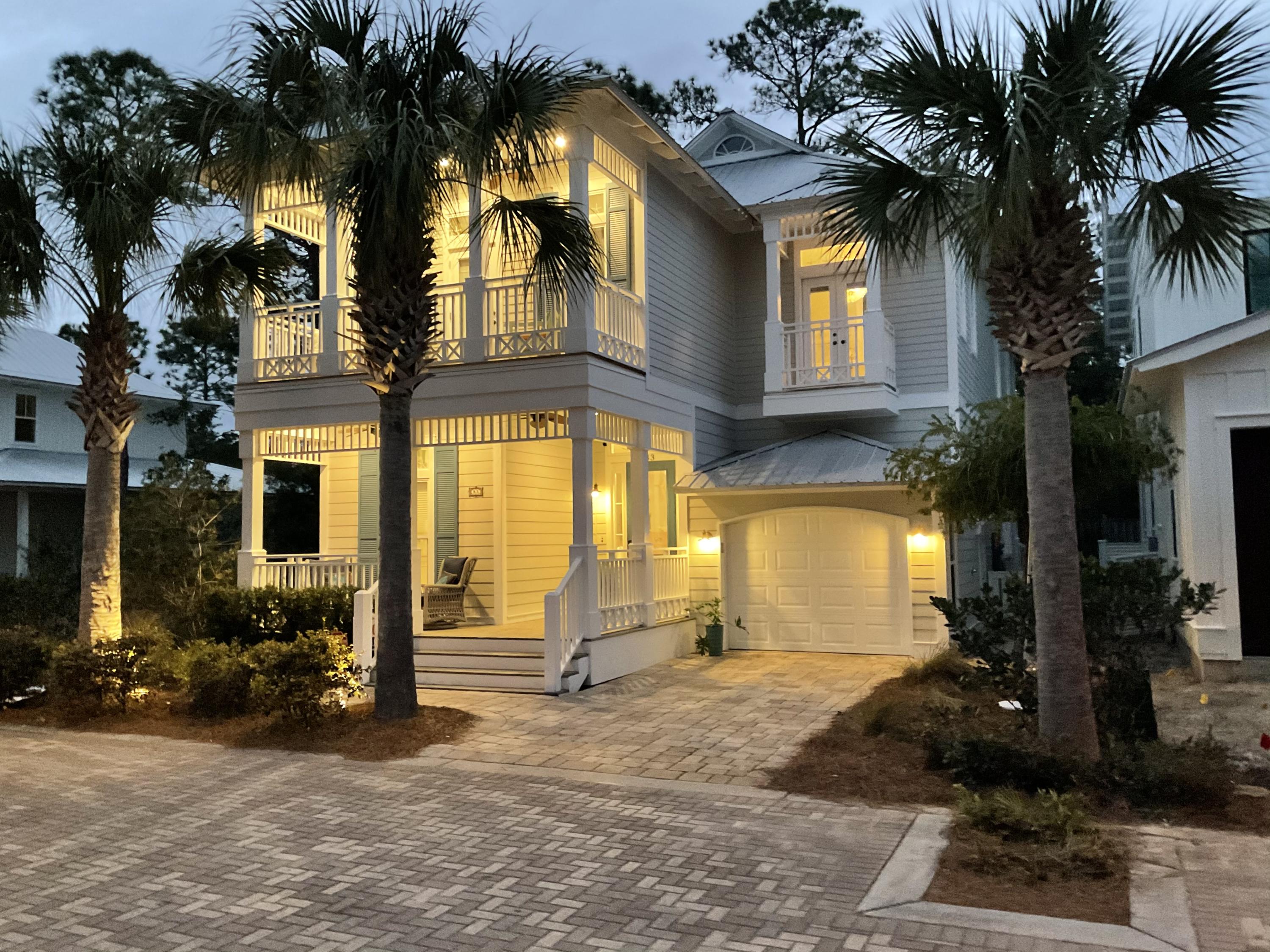 COTTAGES AT EASTERN LAKE - Residential