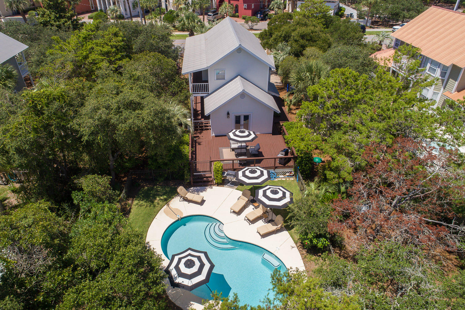 BLUE MOUNTAIN BEACH - Residential