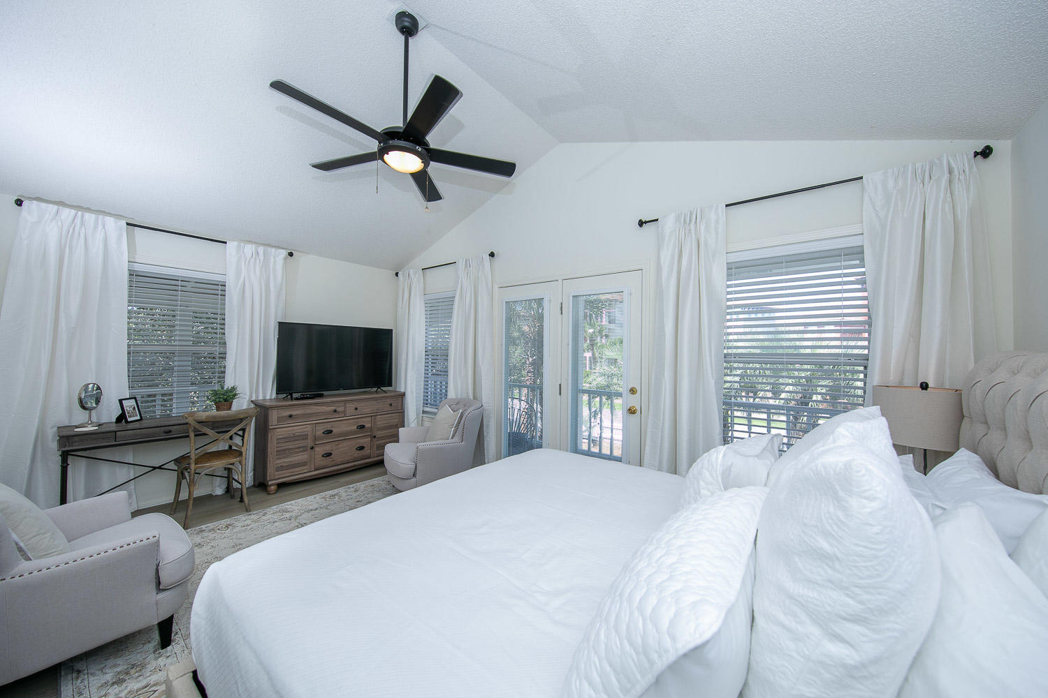 BLUE MOUNTAIN BEACH - Residential