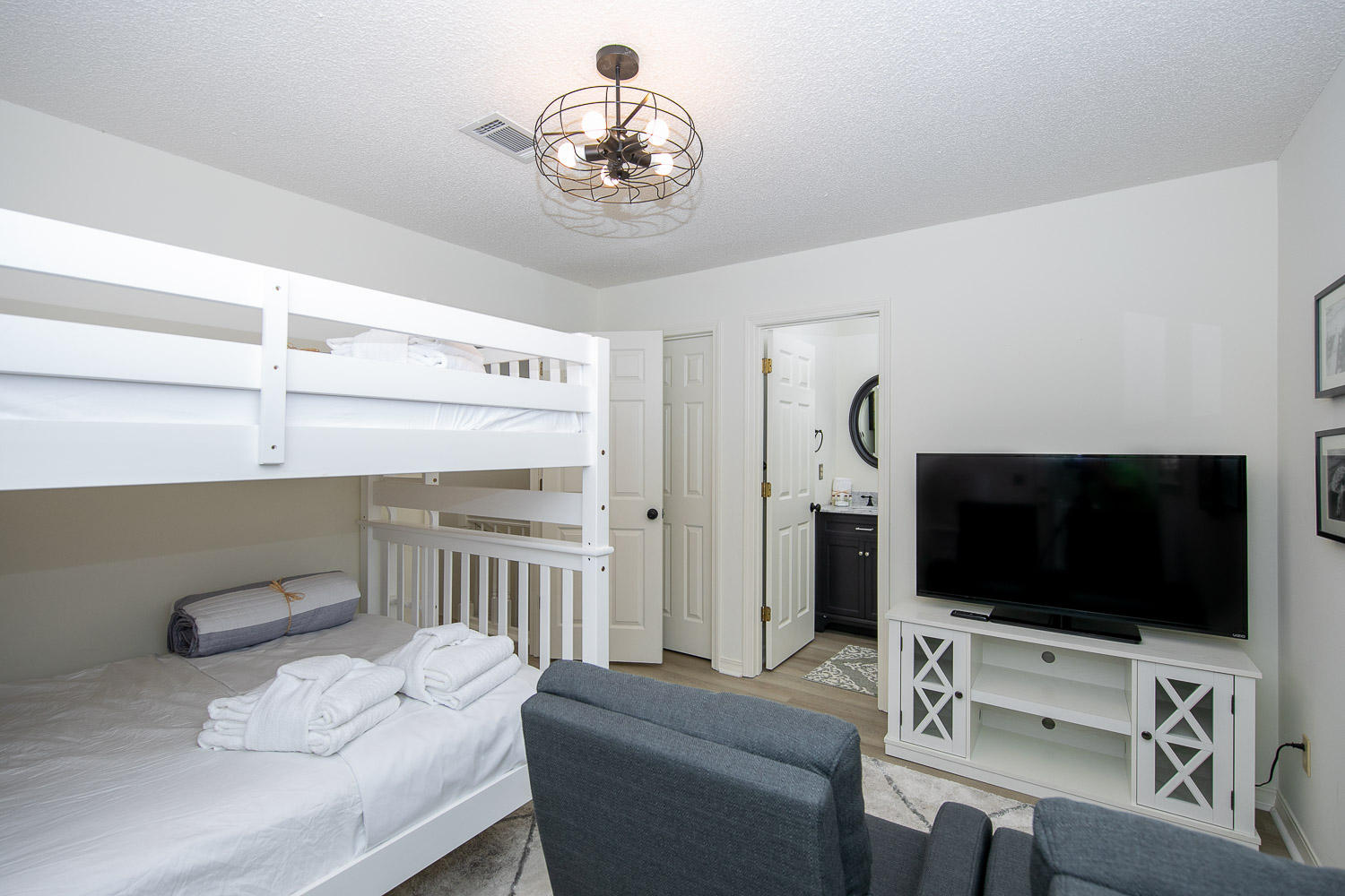 BLUE MOUNTAIN BEACH - Residential