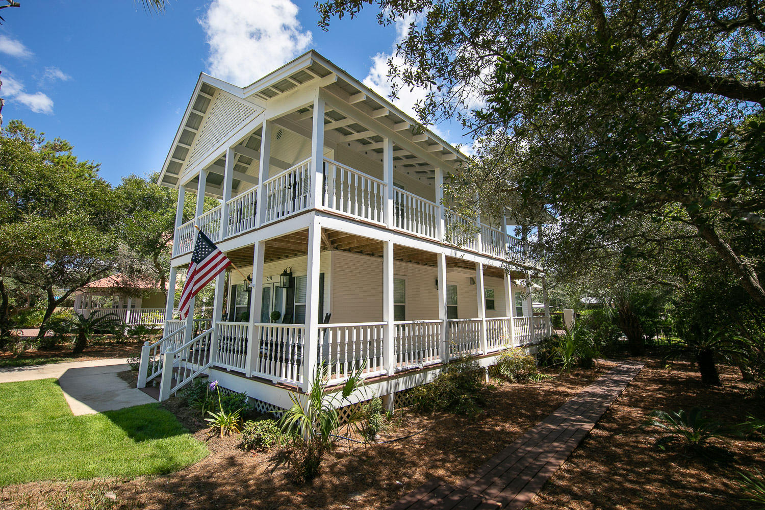 BLUE MOUNTAIN BEACH - Residential