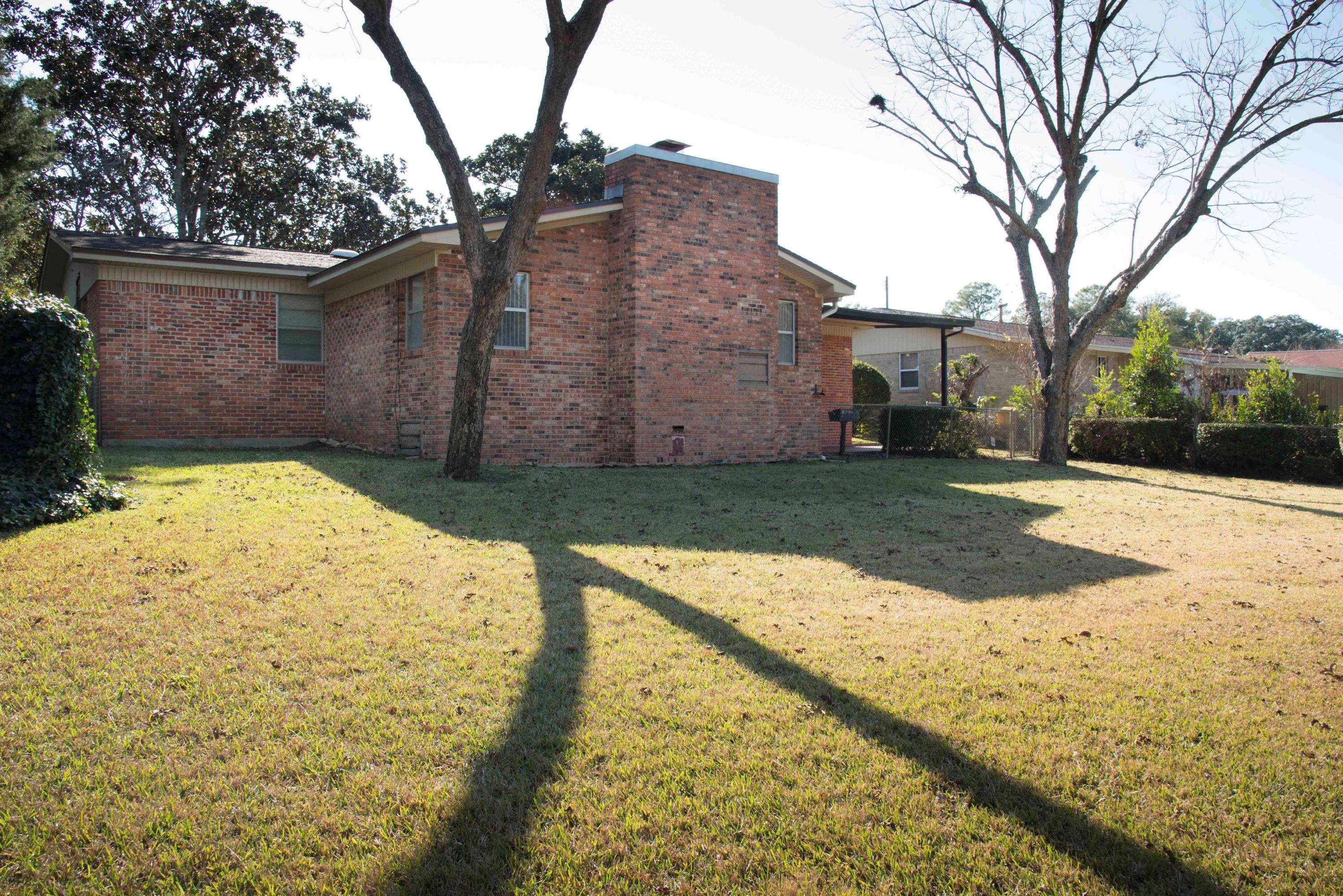 BAYOU WOODS - Residential