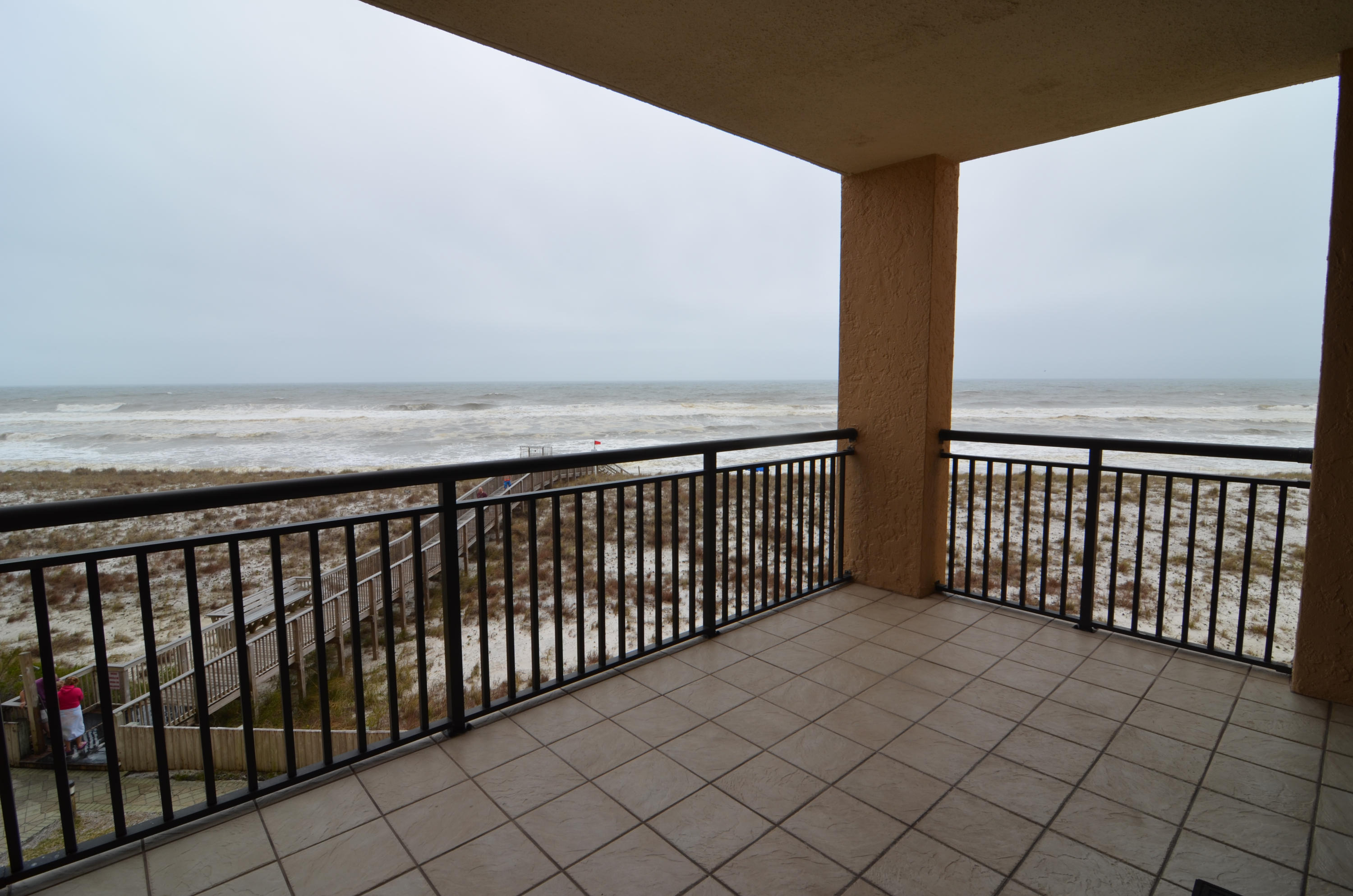 NAVARRE TOWERS CONDO - Residential