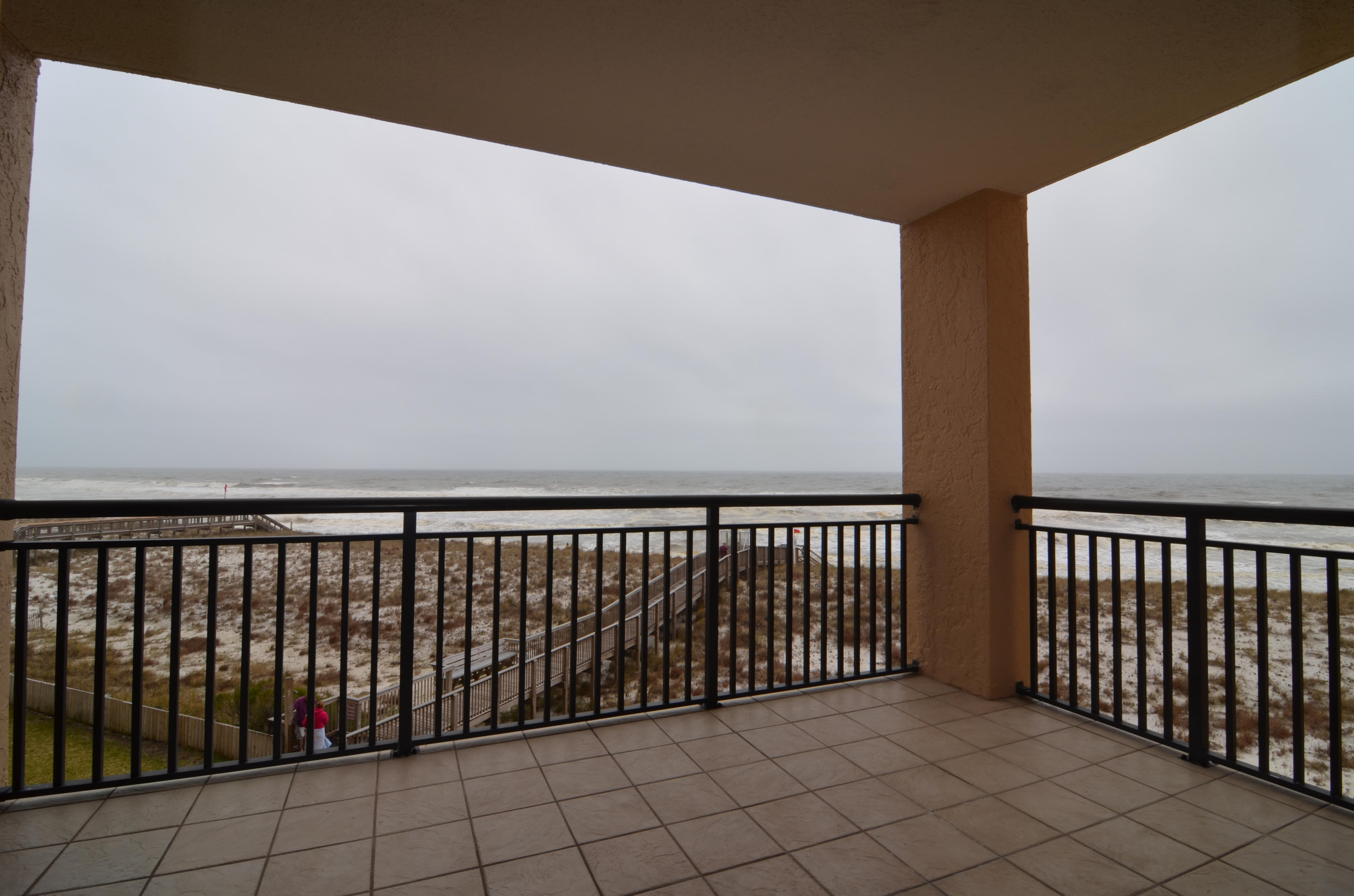 NAVARRE TOWERS CONDO - Residential