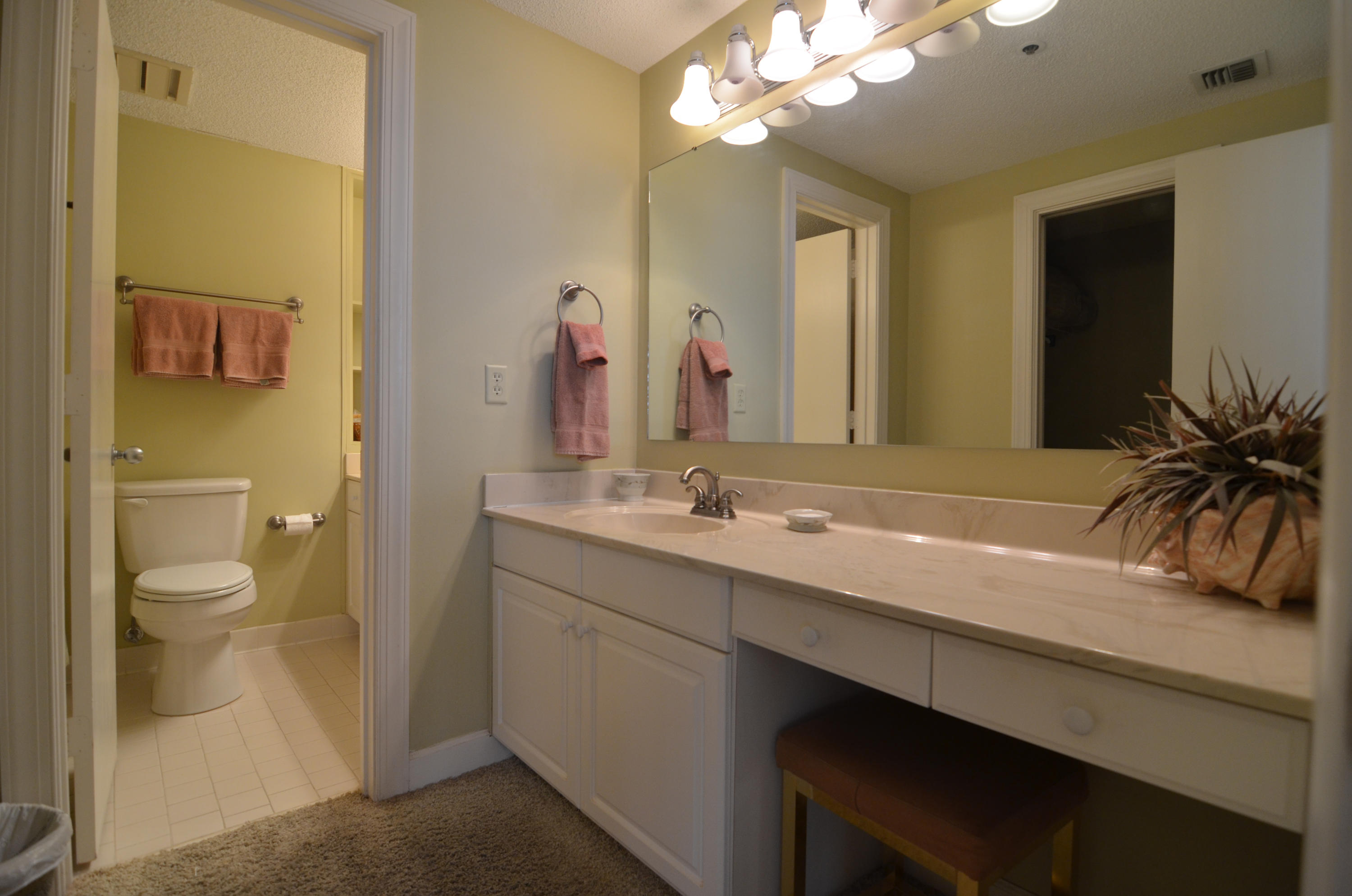 NAVARRE TOWERS CONDO - Residential