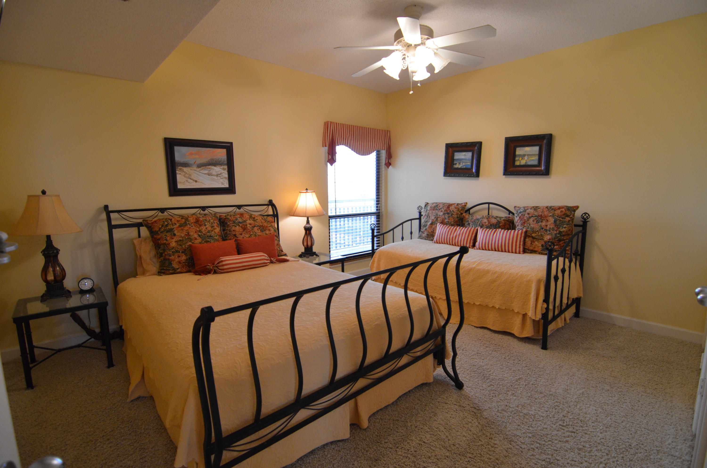 NAVARRE TOWERS CONDO - Residential