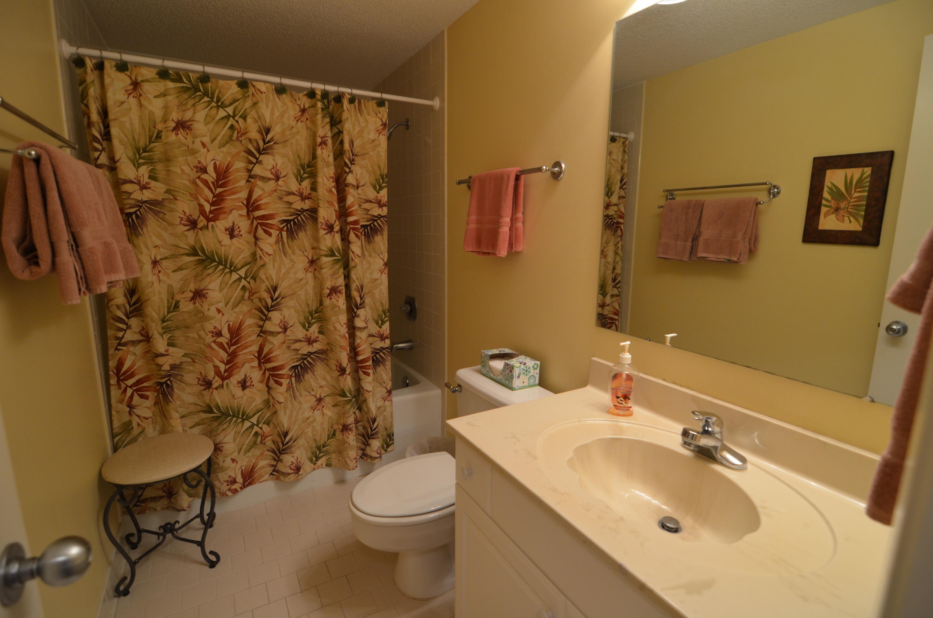 NAVARRE TOWERS CONDO - Residential