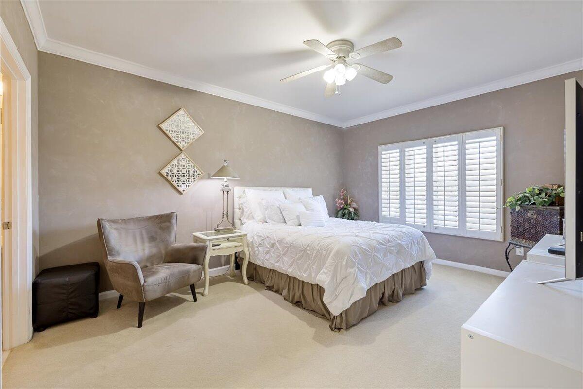 BARATARIA CONDO - Residential