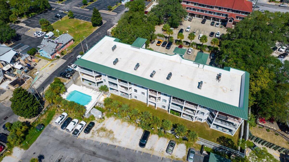 BARATARIA CONDO - Residential