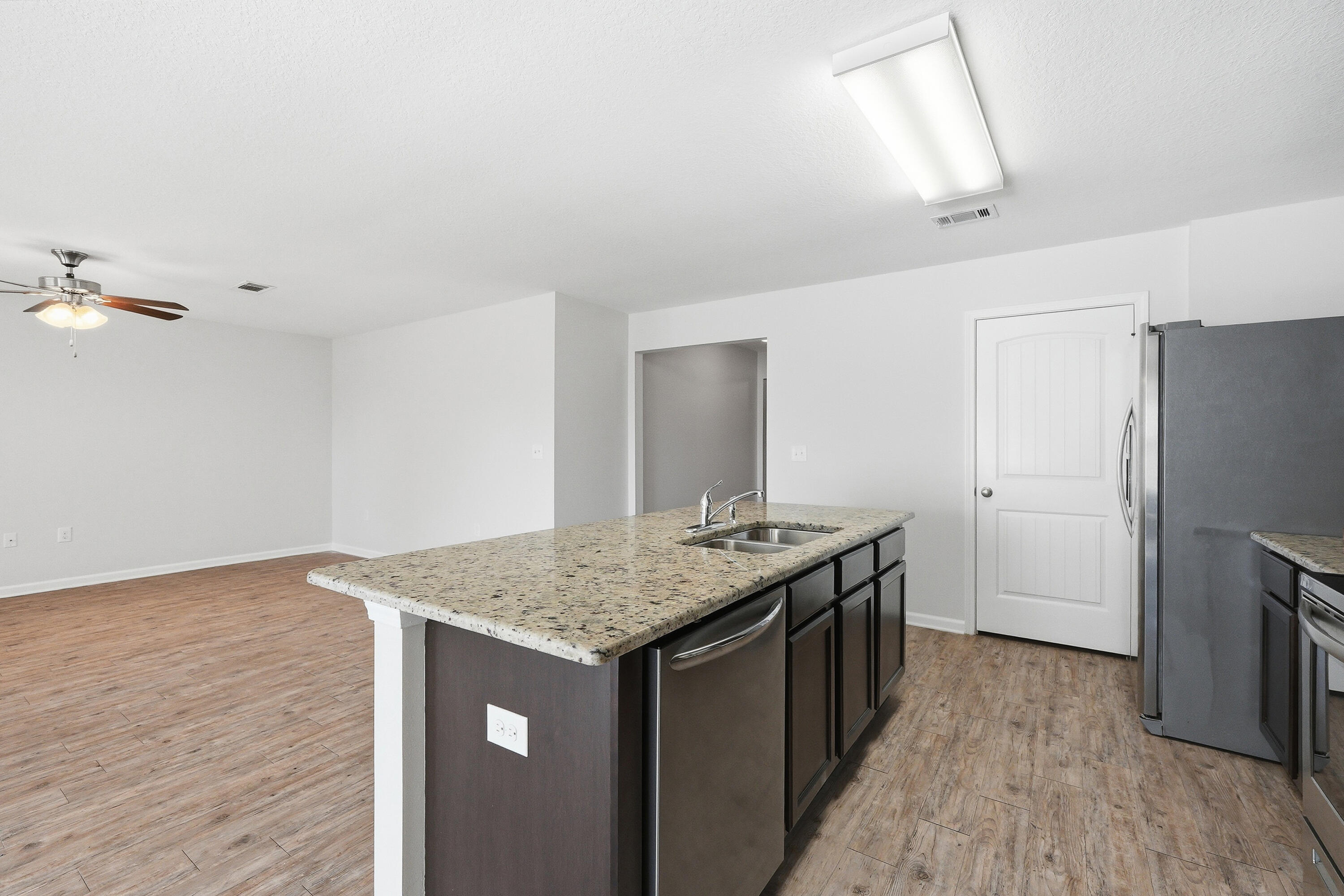 REDSTONE COMMONS - Residential