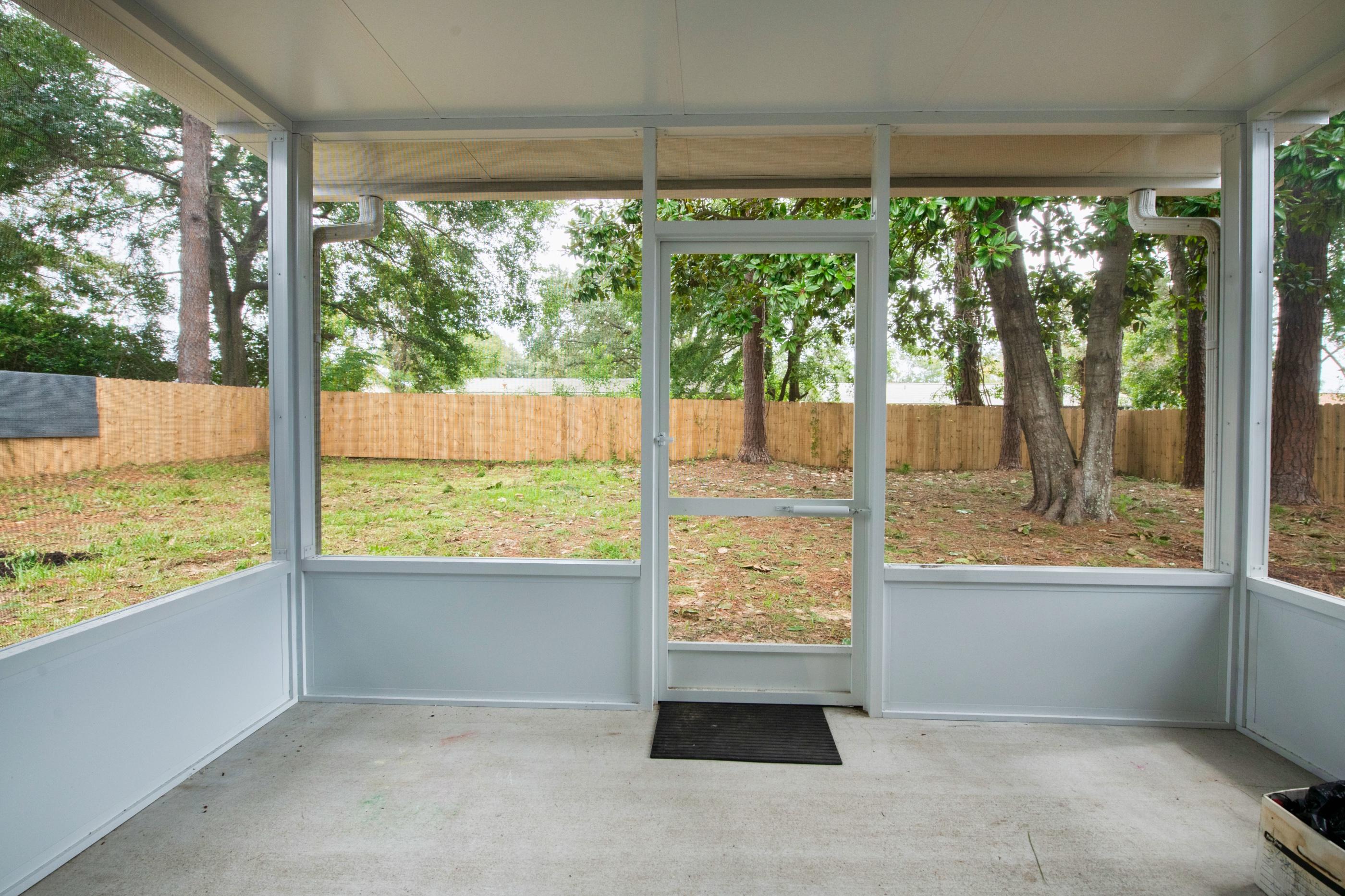 OAKLAND HEIGHTS - Residential Lease