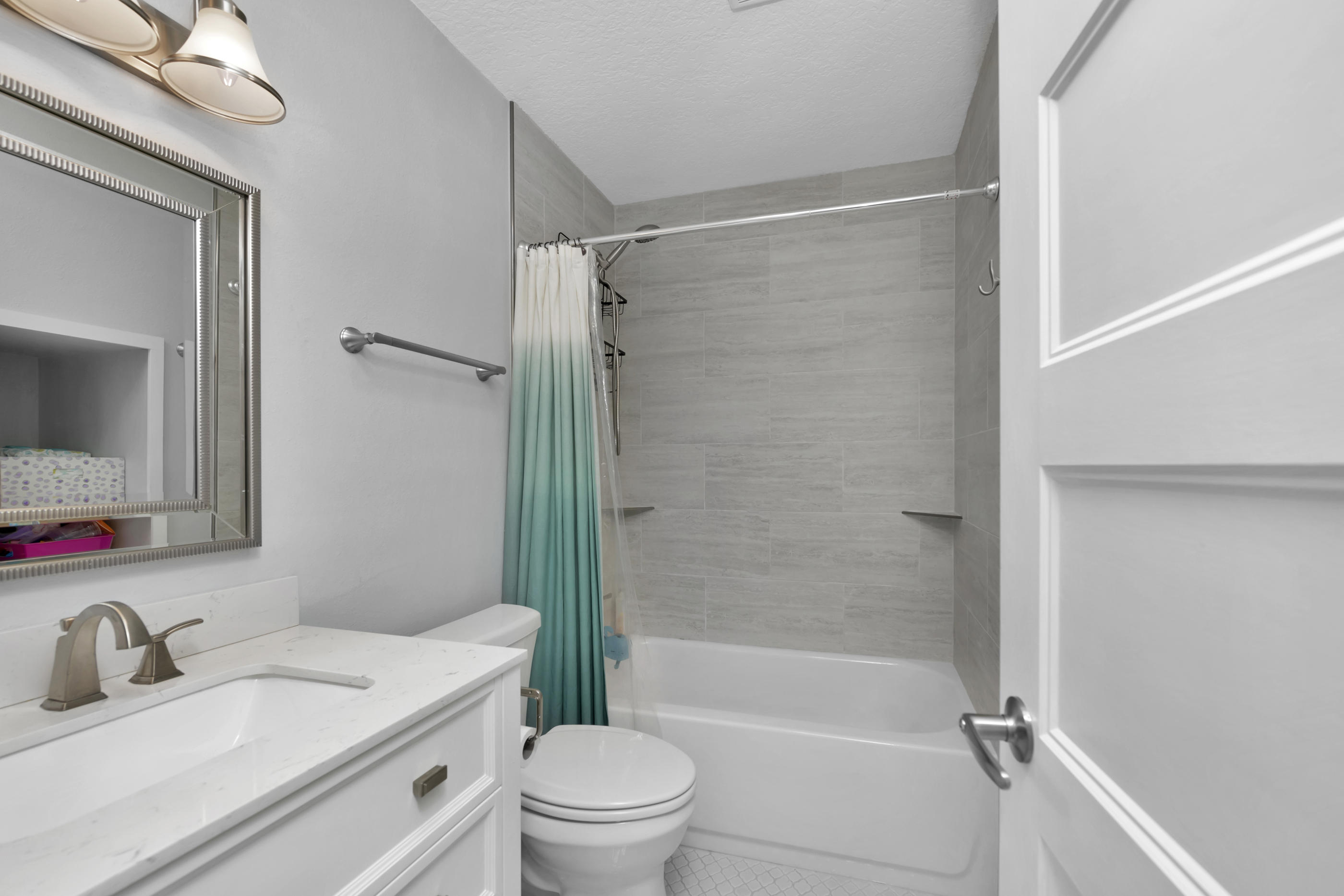 OAKLAND HEIGHTS - Residential Lease