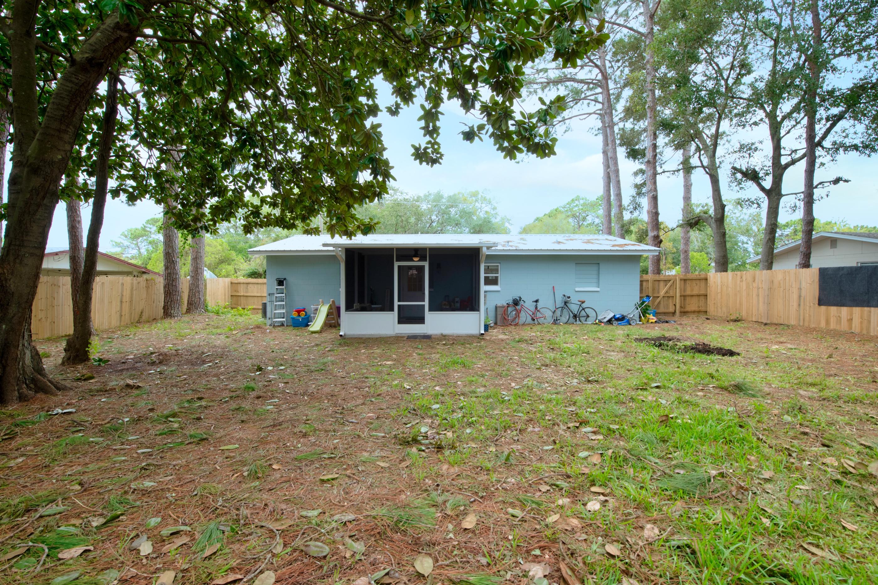 OAKLAND HEIGHTS - Residential Lease