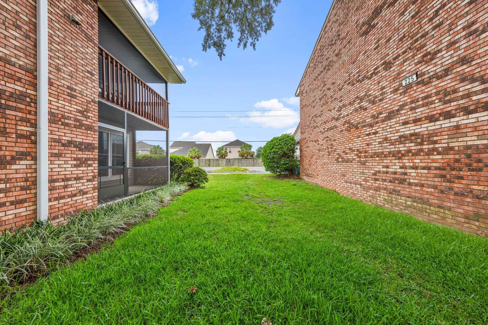 GARDEN VILLAS PH 1 - Residential