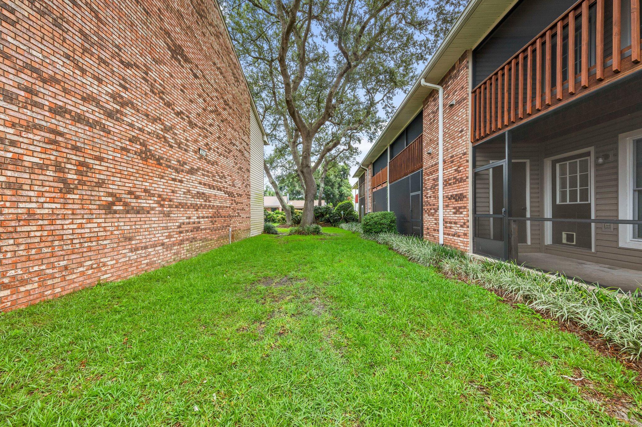 GARDEN VILLAS PH 1 - Residential