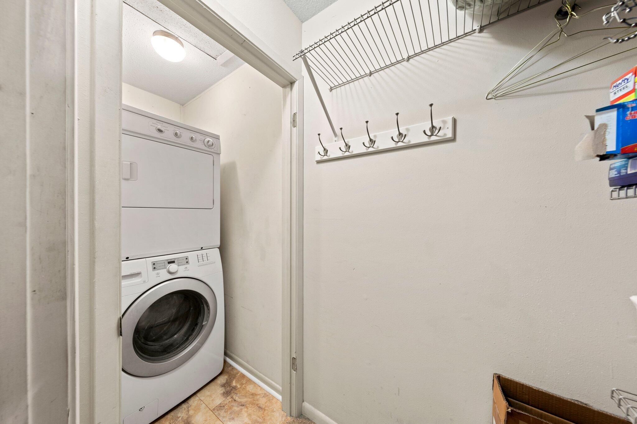 GARDEN VILLAS PH 1 - Residential