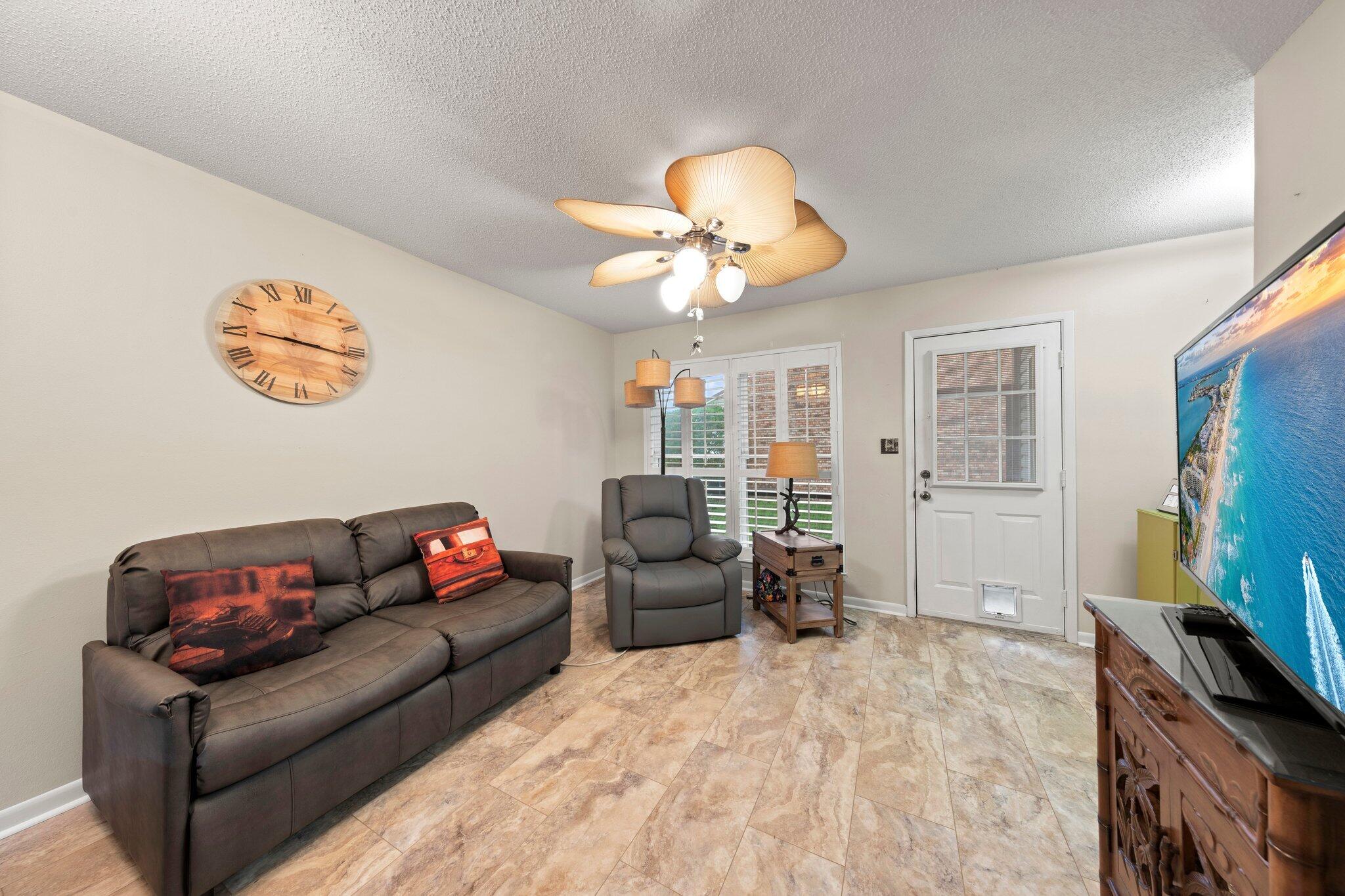 GARDEN VILLAS PH 1 - Residential