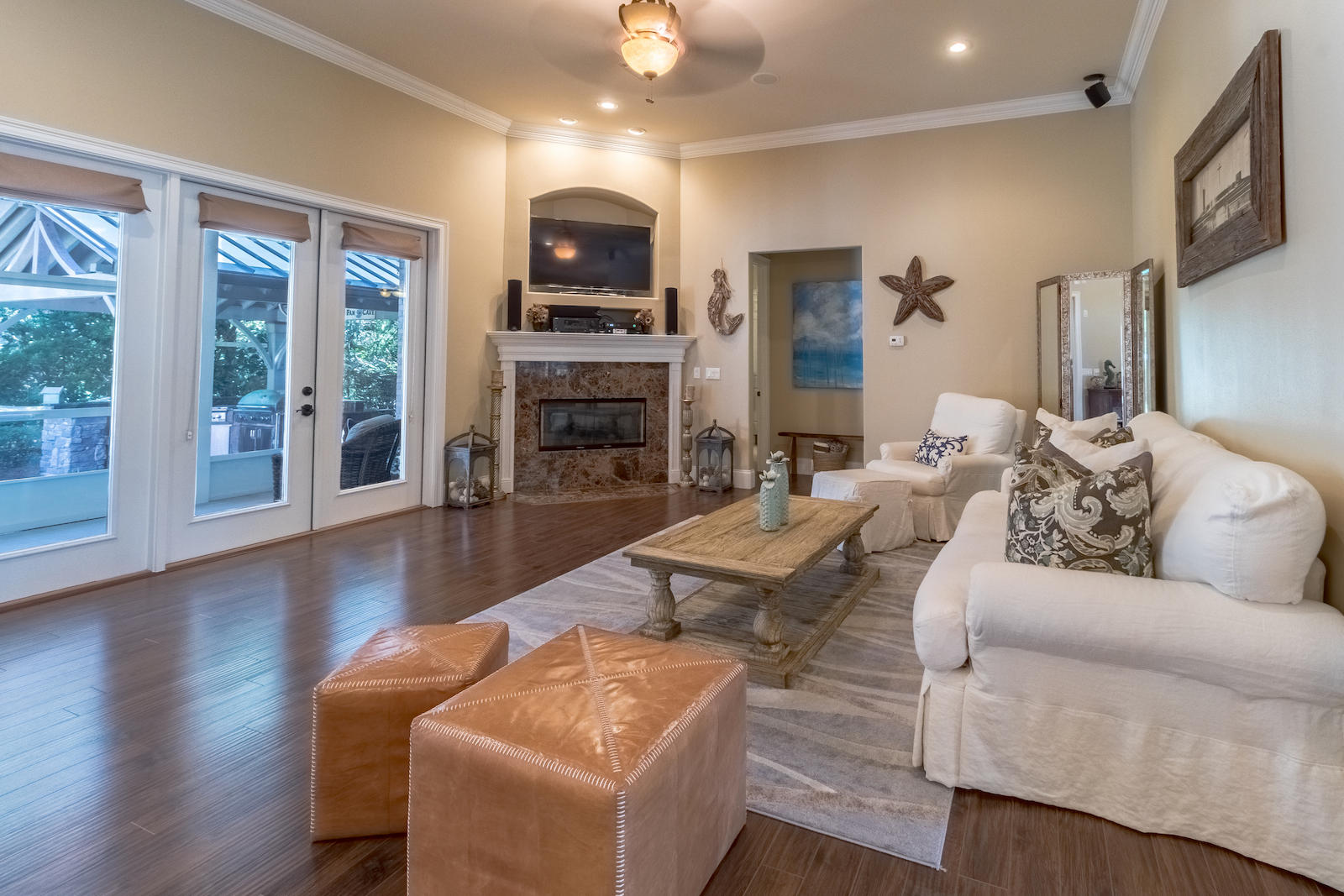 BOTANY BAYOU - Residential