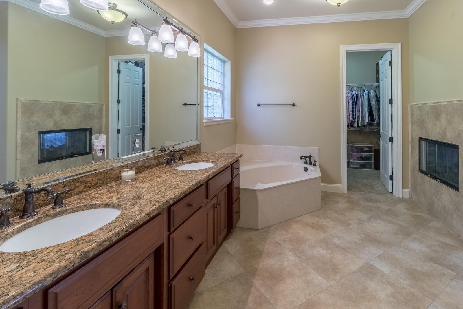 BOTANY BAYOU - Residential