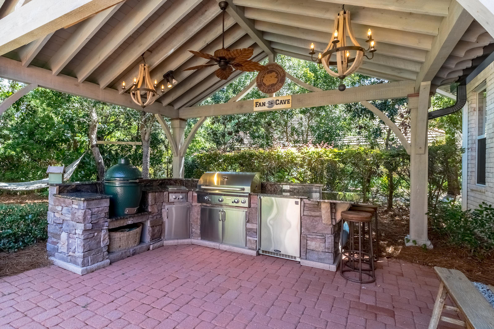 BOTANY BAYOU - Residential