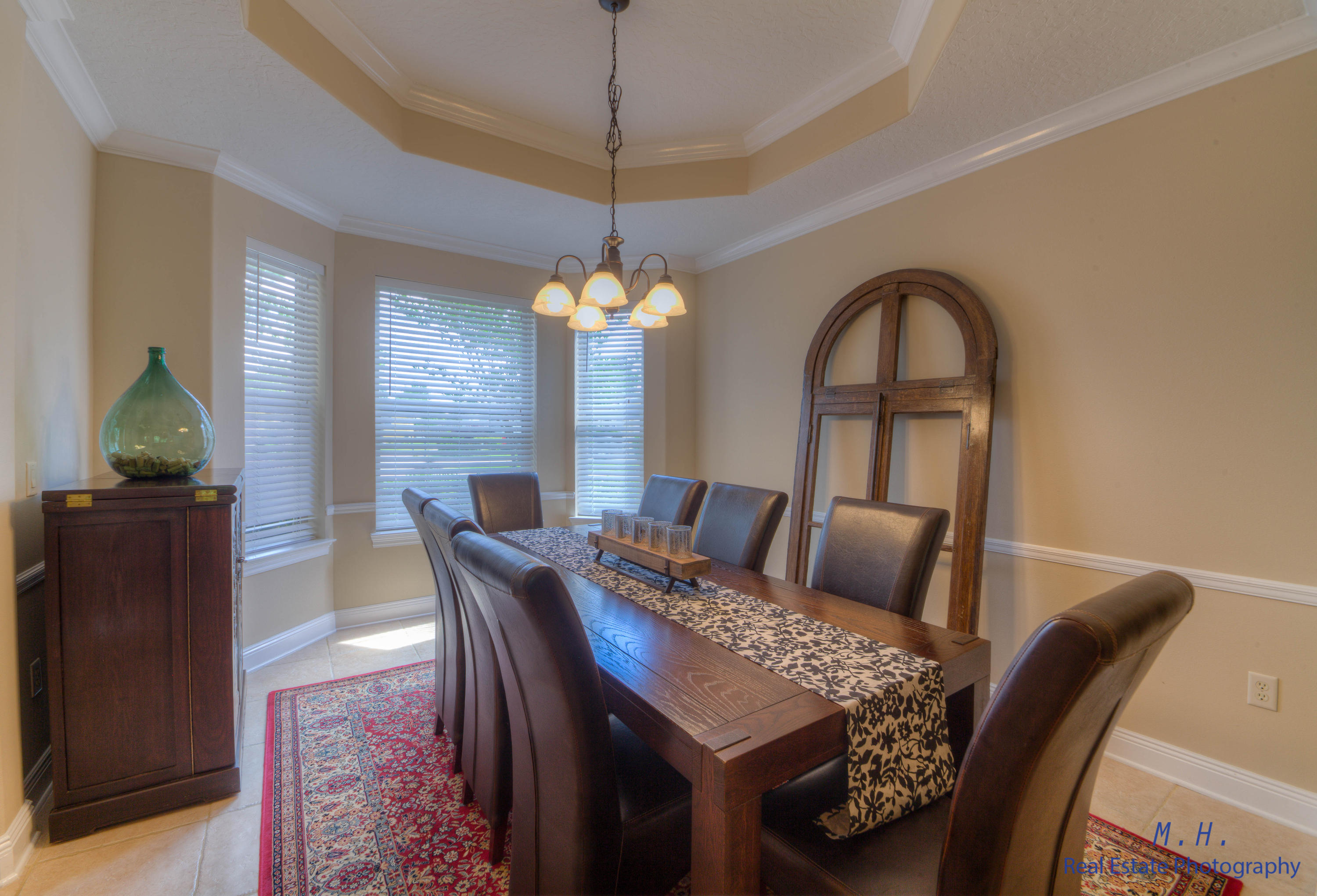 CHARDONNAY ESTATES - Residential