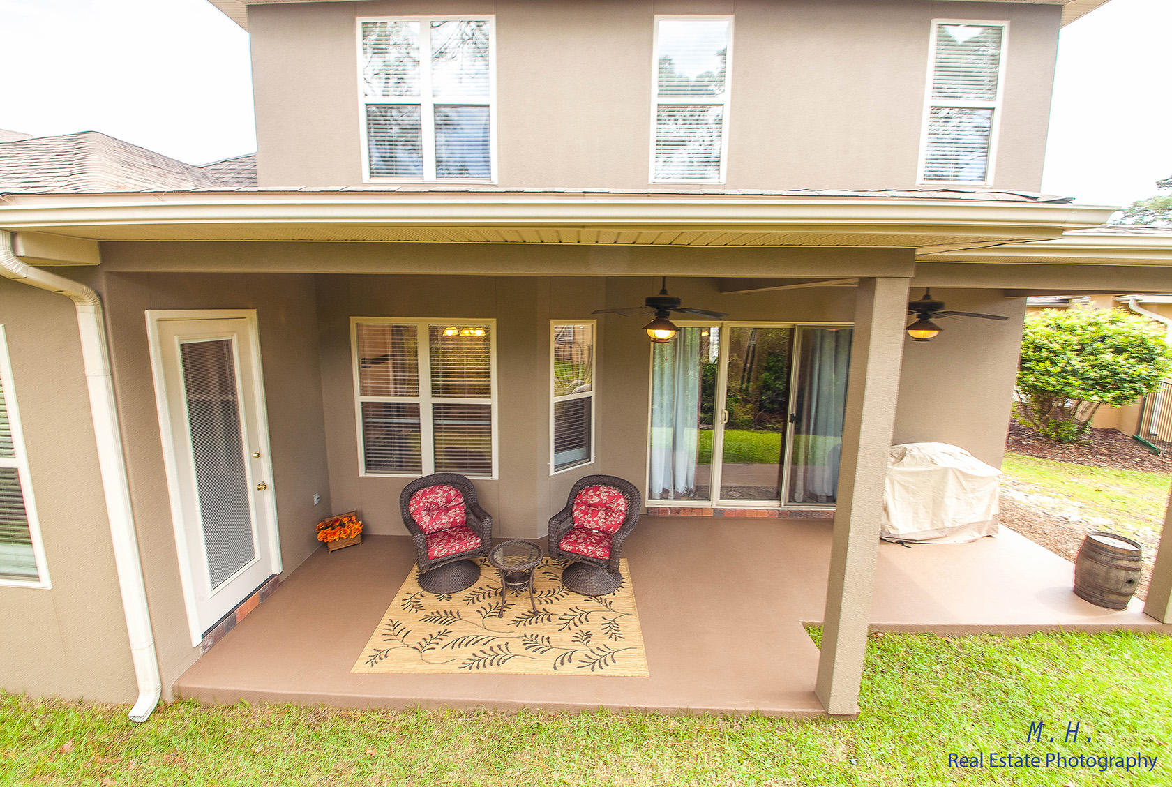 CHARDONNAY ESTATES - Residential