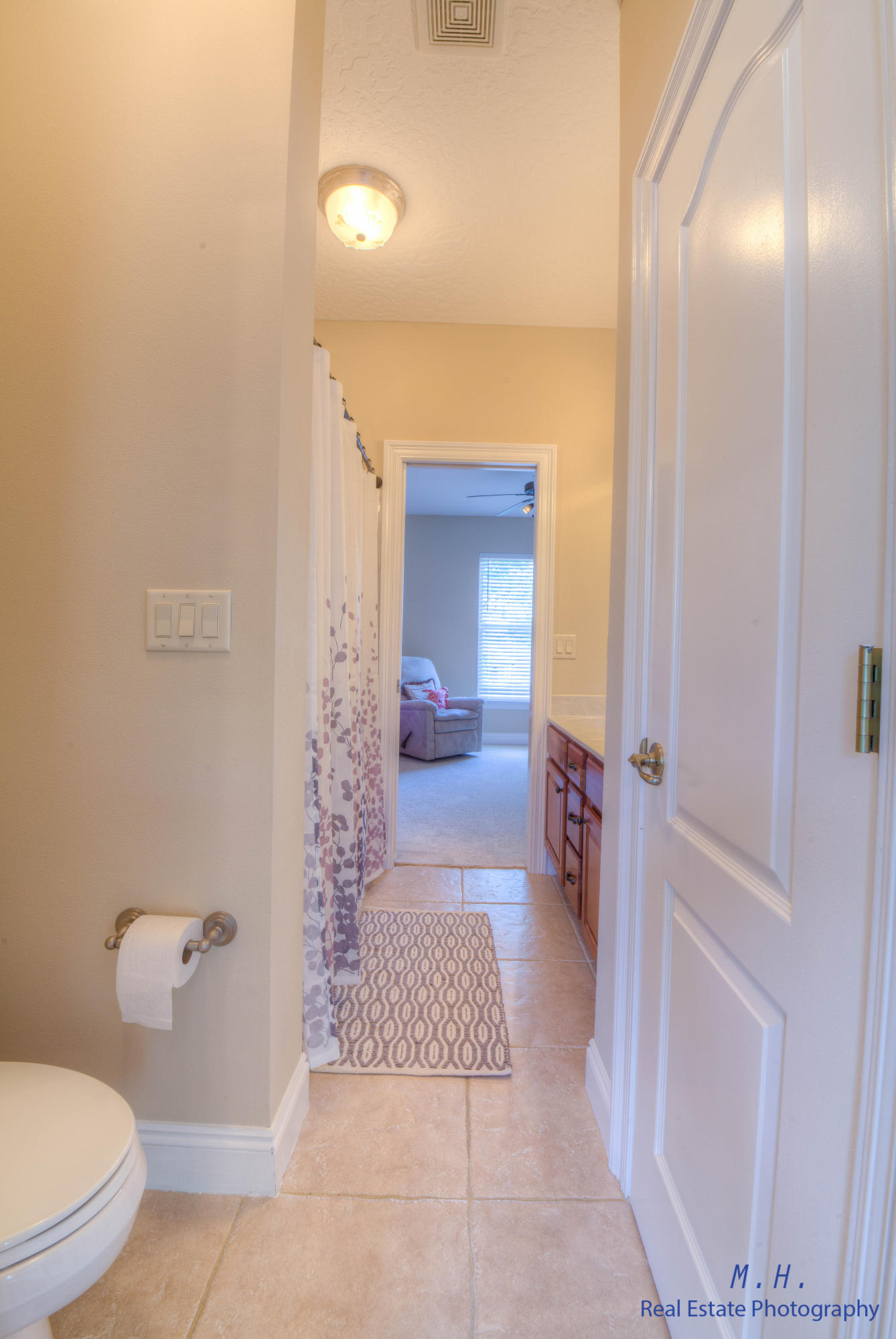 CHARDONNAY ESTATES - Residential